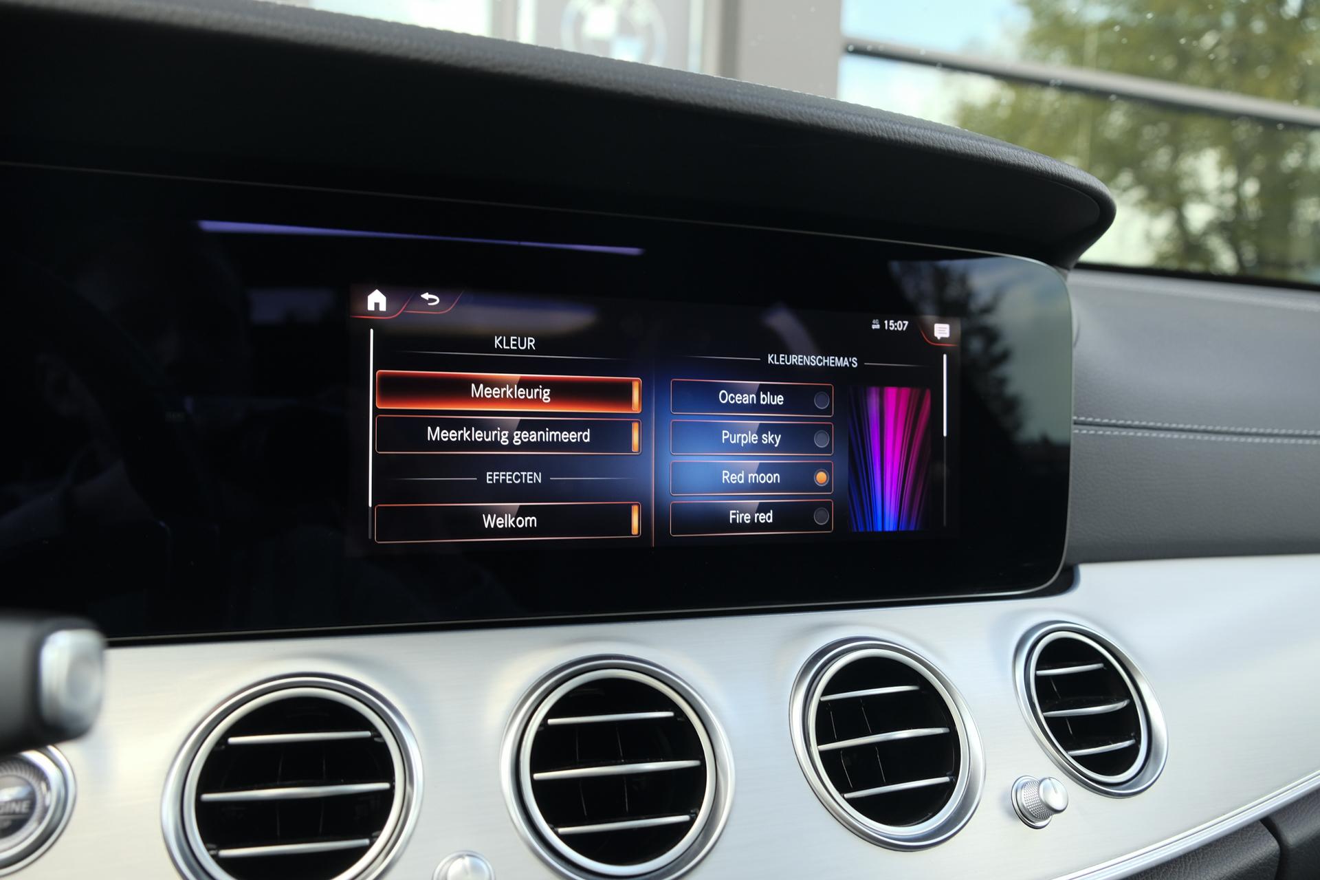 Foto van Mercedes-Benz E 300 E