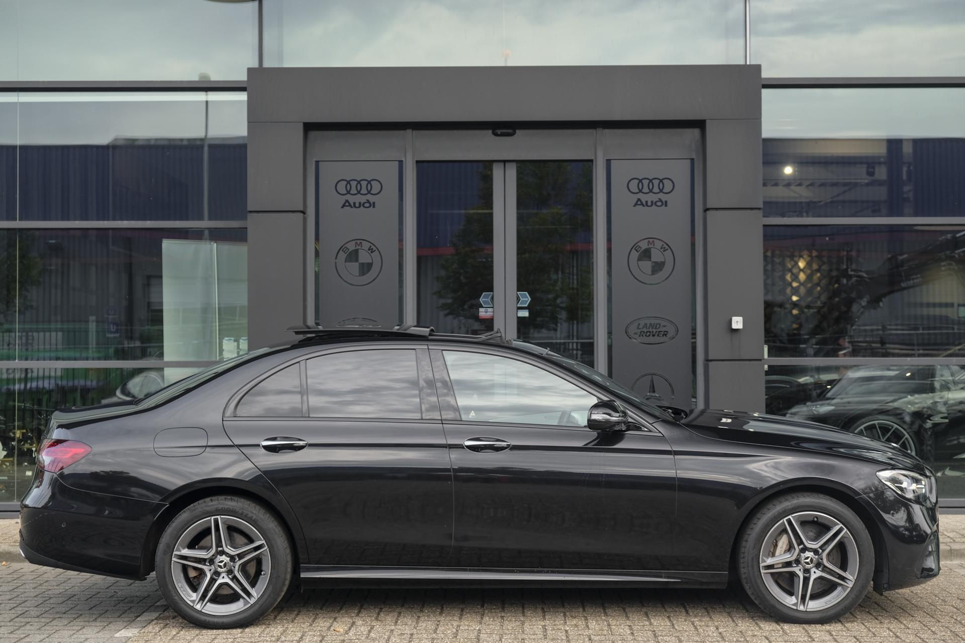 Foto van Mercedes-Benz E 300 E