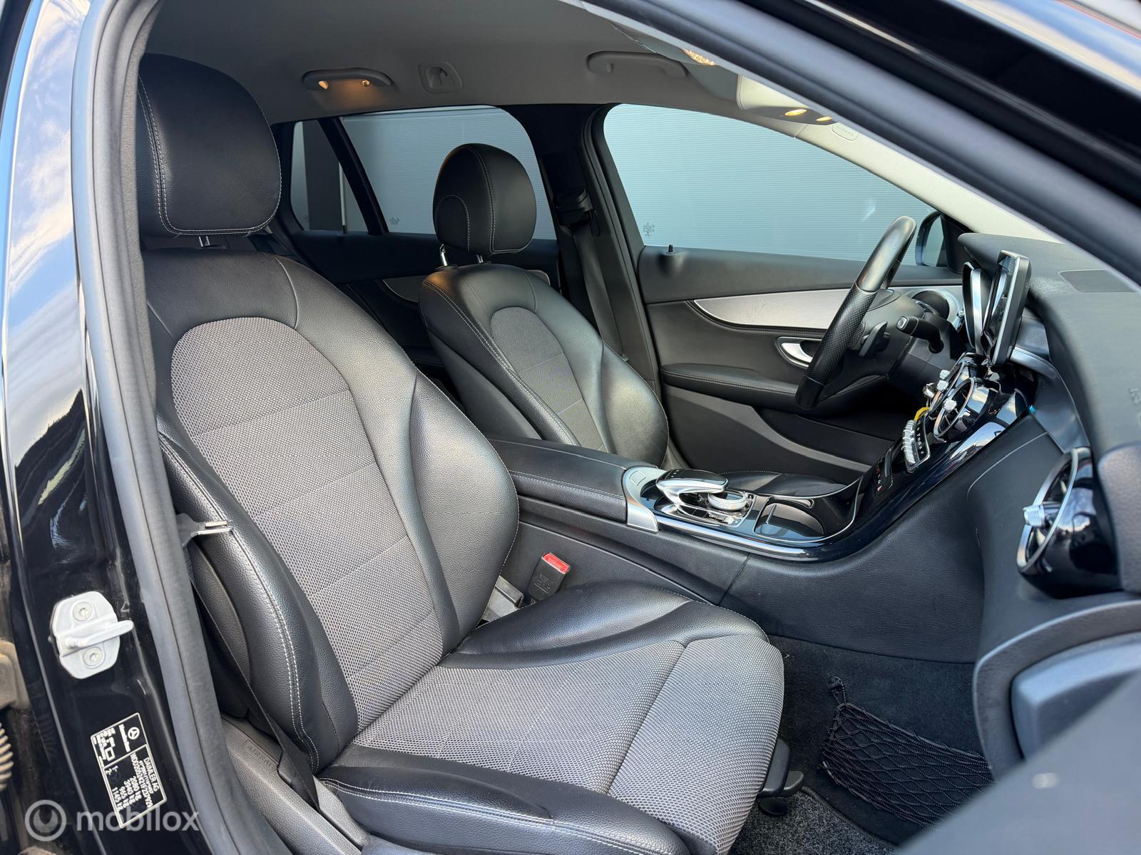 Foto van Mercedes-Benz C 200