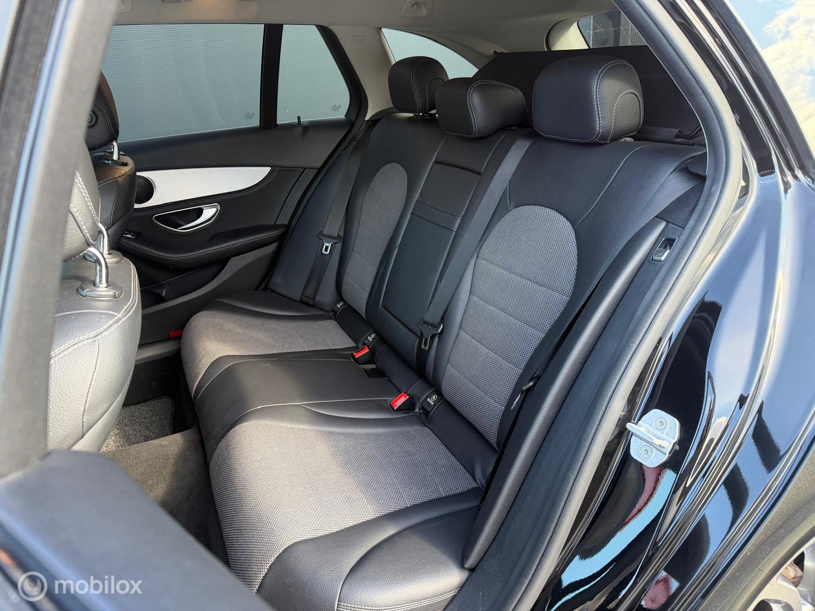 Foto van Mercedes-Benz C 200