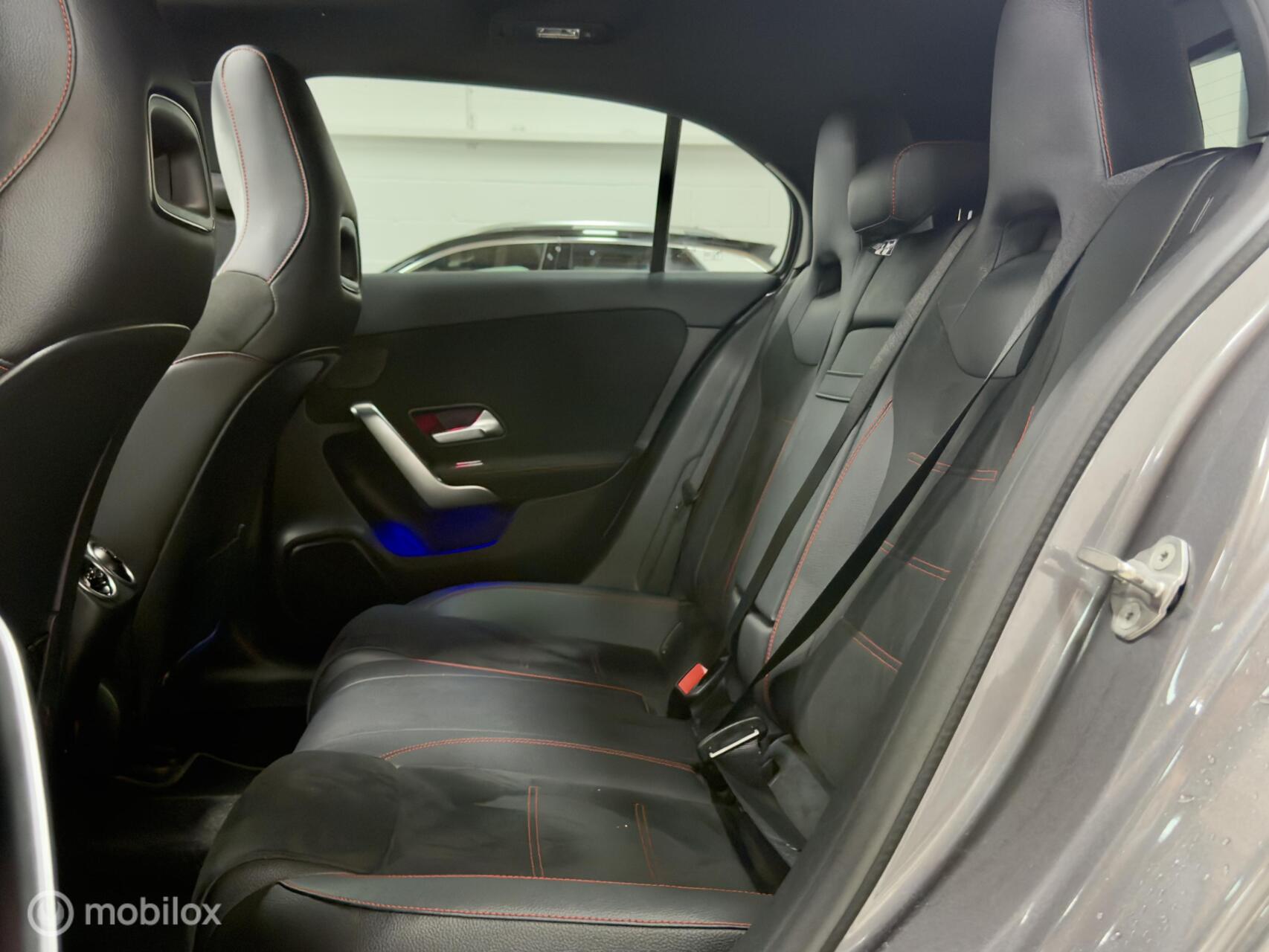 Foto van Mercedes-Benz A 200