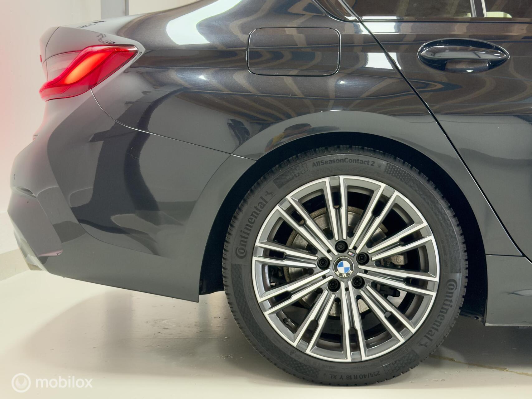 Foto van BMW 320i