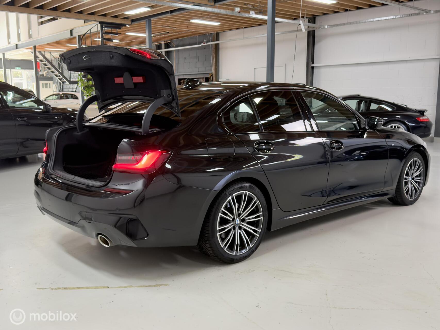 Foto van BMW 320i