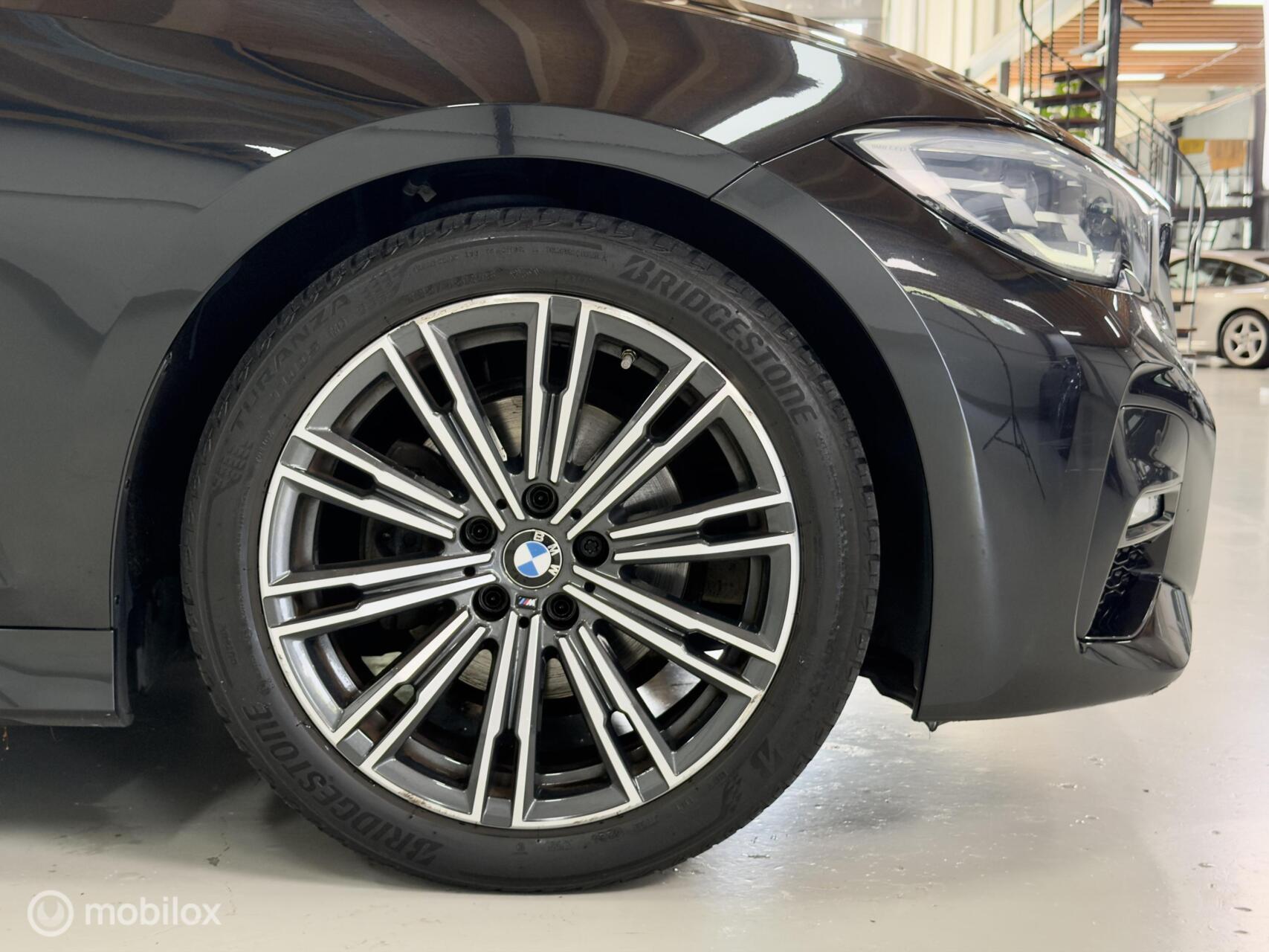 Foto van BMW 320i