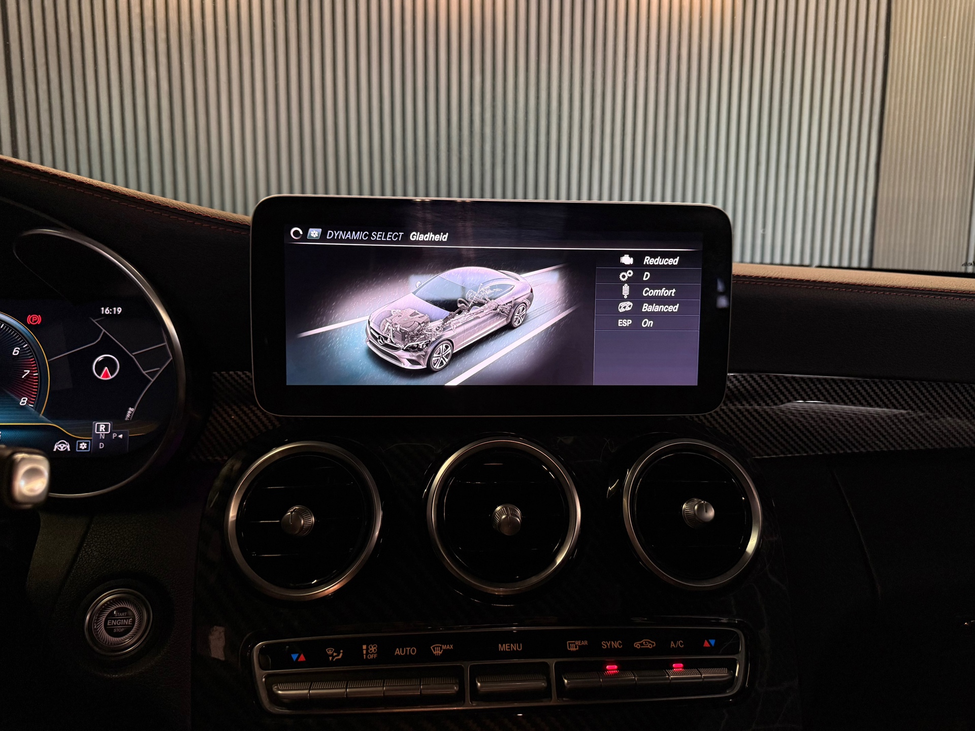 Foto van Mercedes-Benz AMG C 43