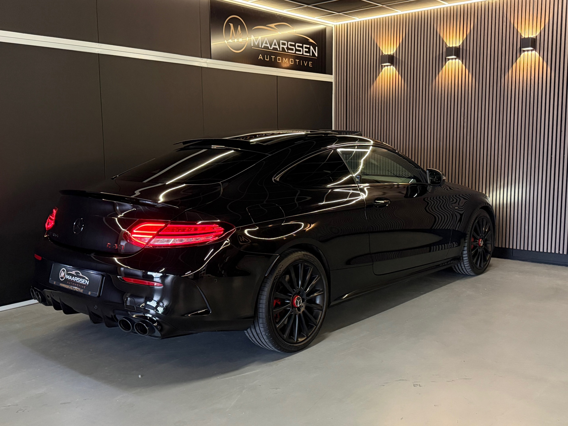 Foto van Mercedes-Benz AMG C 43