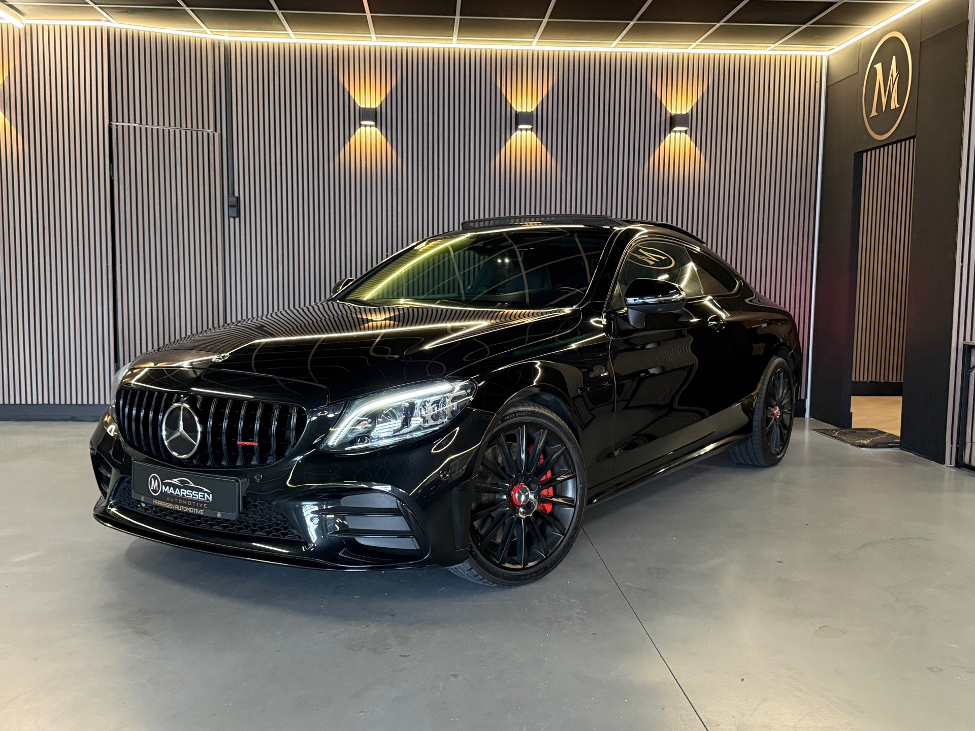 Foto van Mercedes-Benz AMG C 43