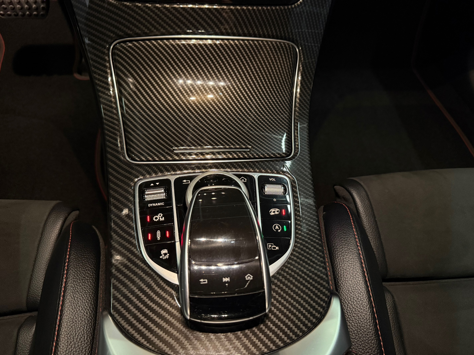 Foto van Mercedes-Benz AMG C 43