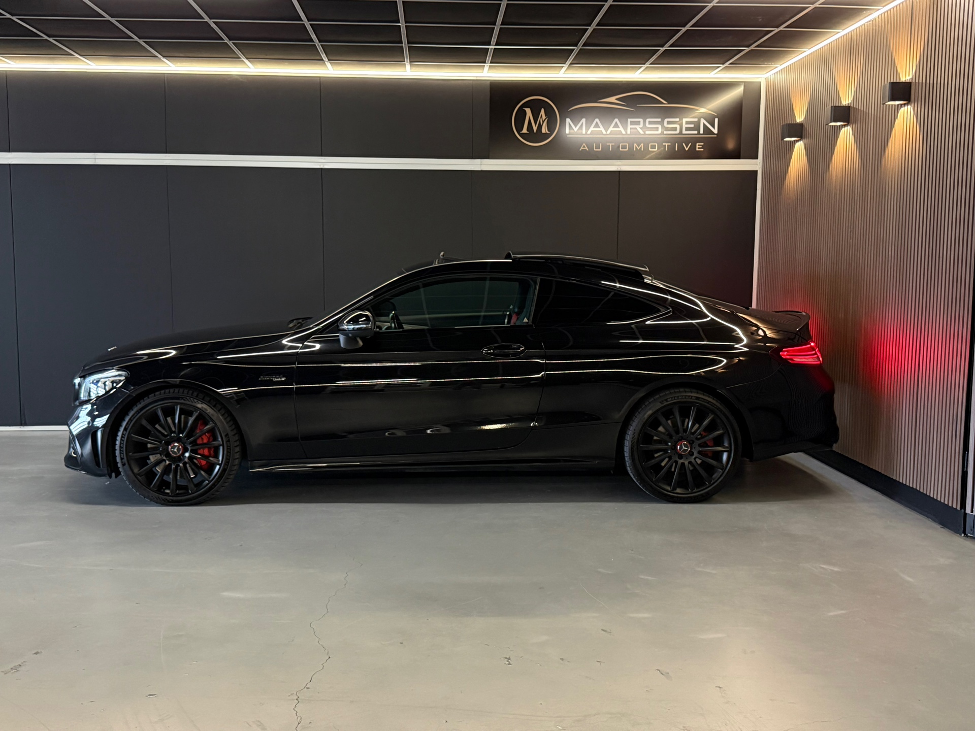 Foto van Mercedes-Benz AMG C 43