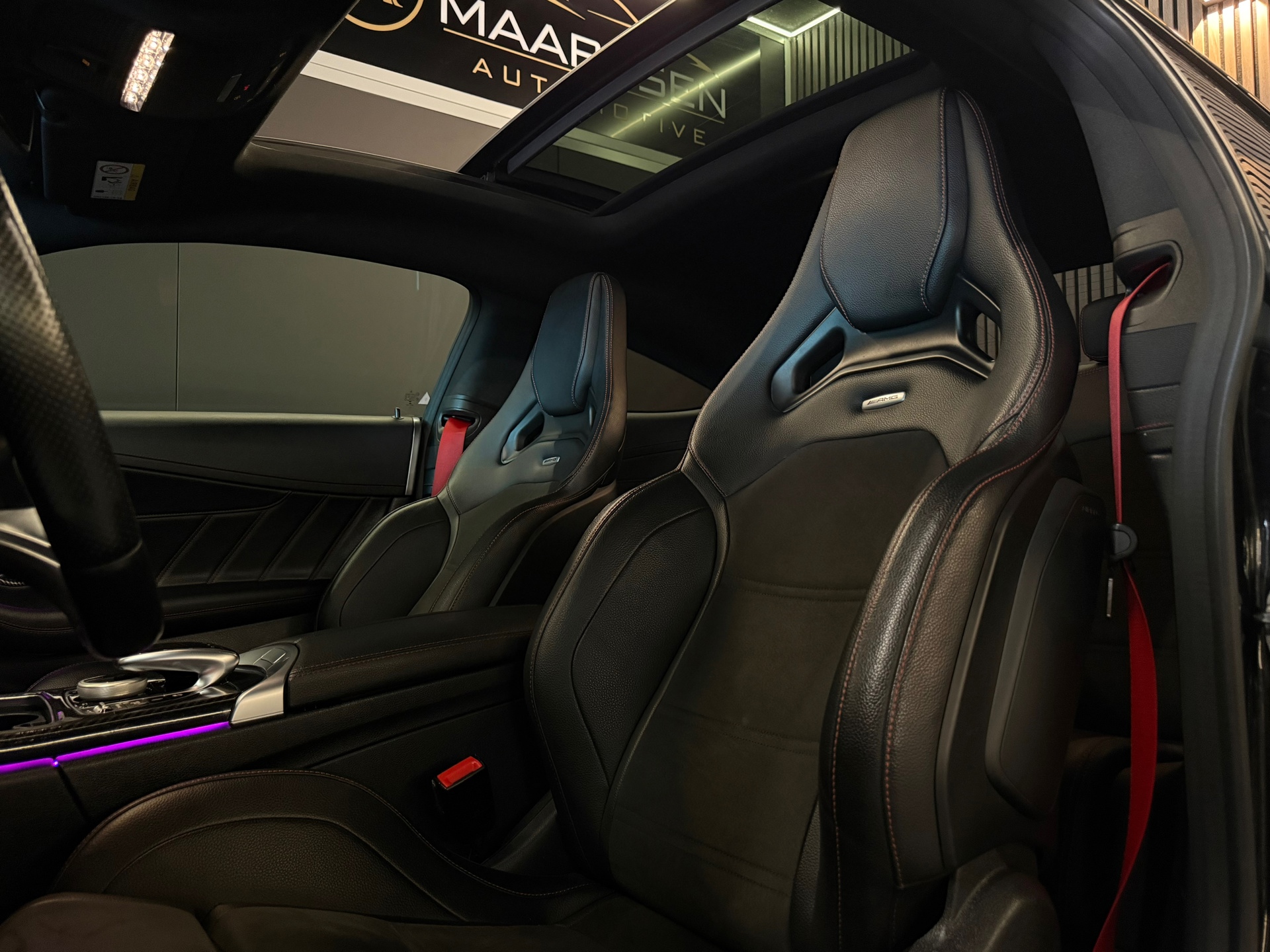 Foto van Mercedes-Benz AMG C 43