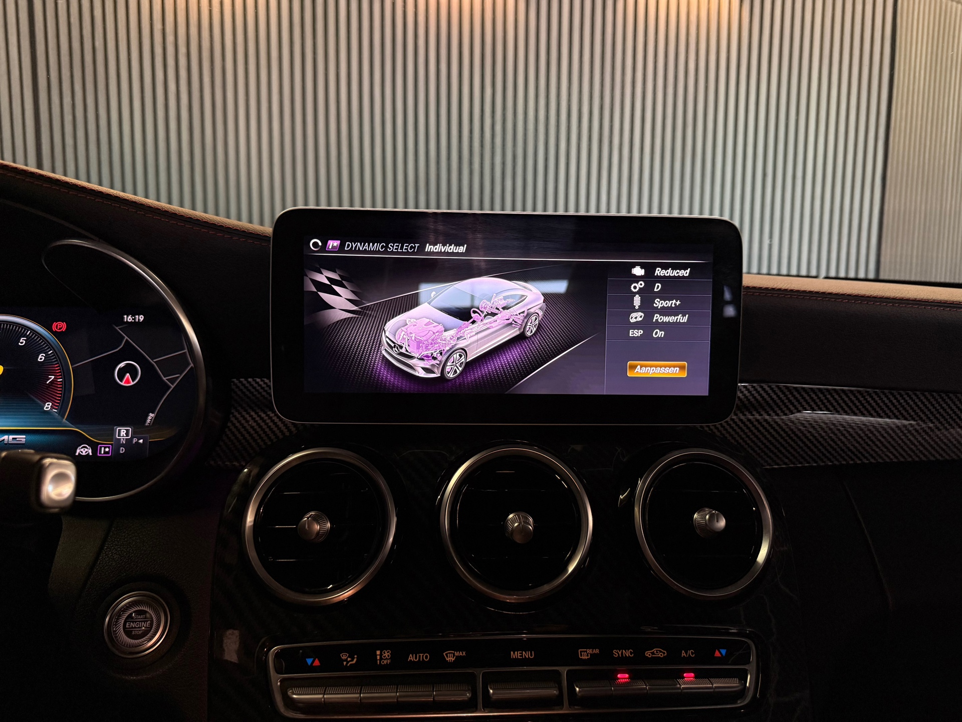 Foto van Mercedes-Benz AMG C 43