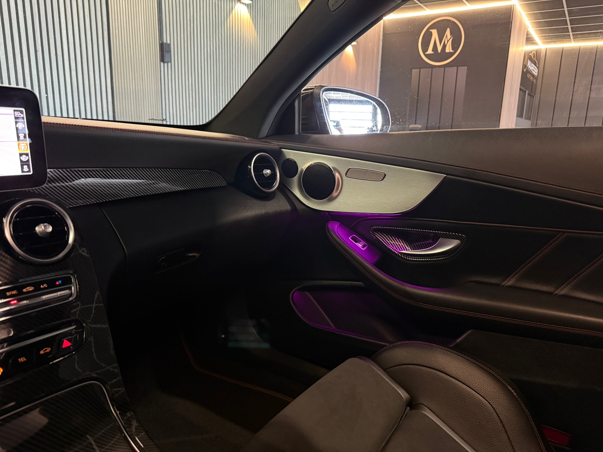 Foto van Mercedes-Benz AMG C 43