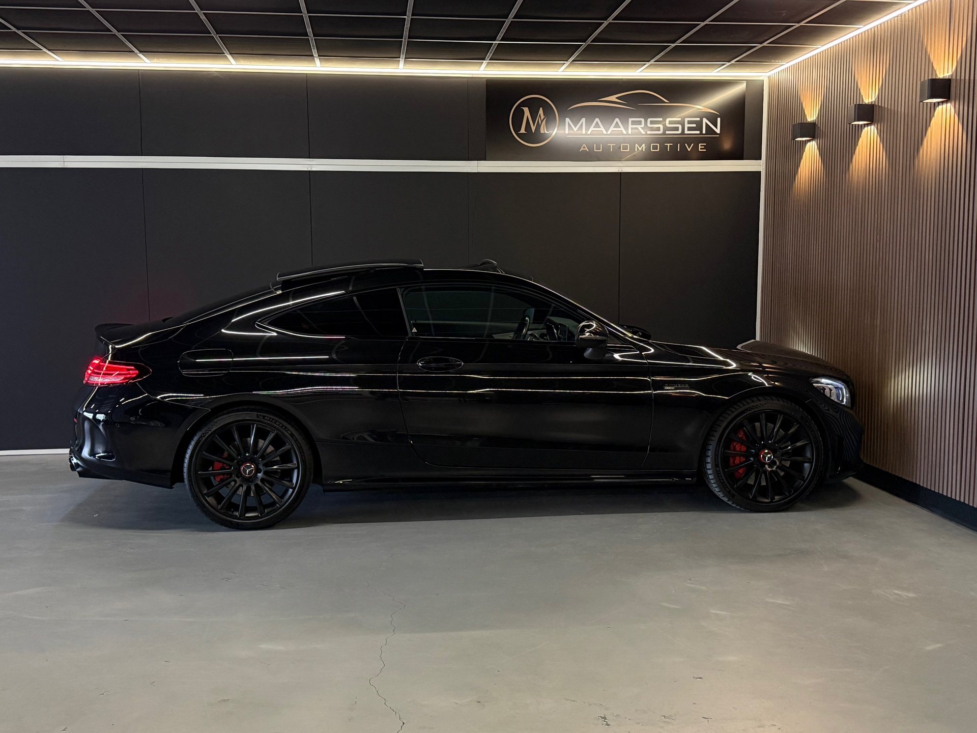 Foto van Mercedes-Benz AMG C 43