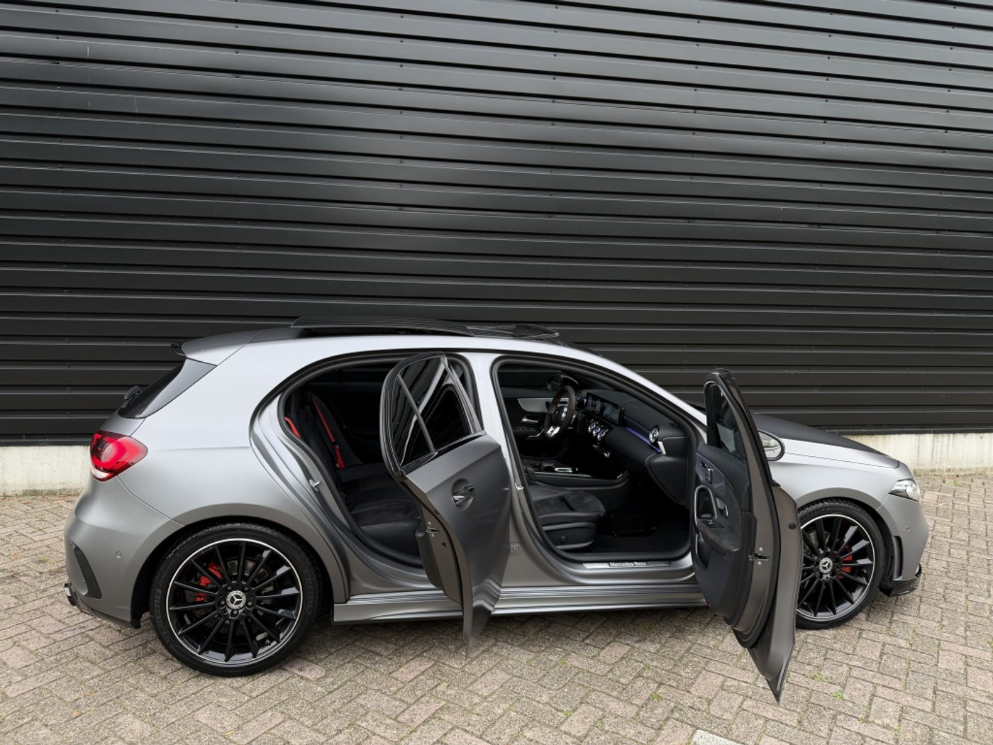 Foto van Mercedes-Benz A 180