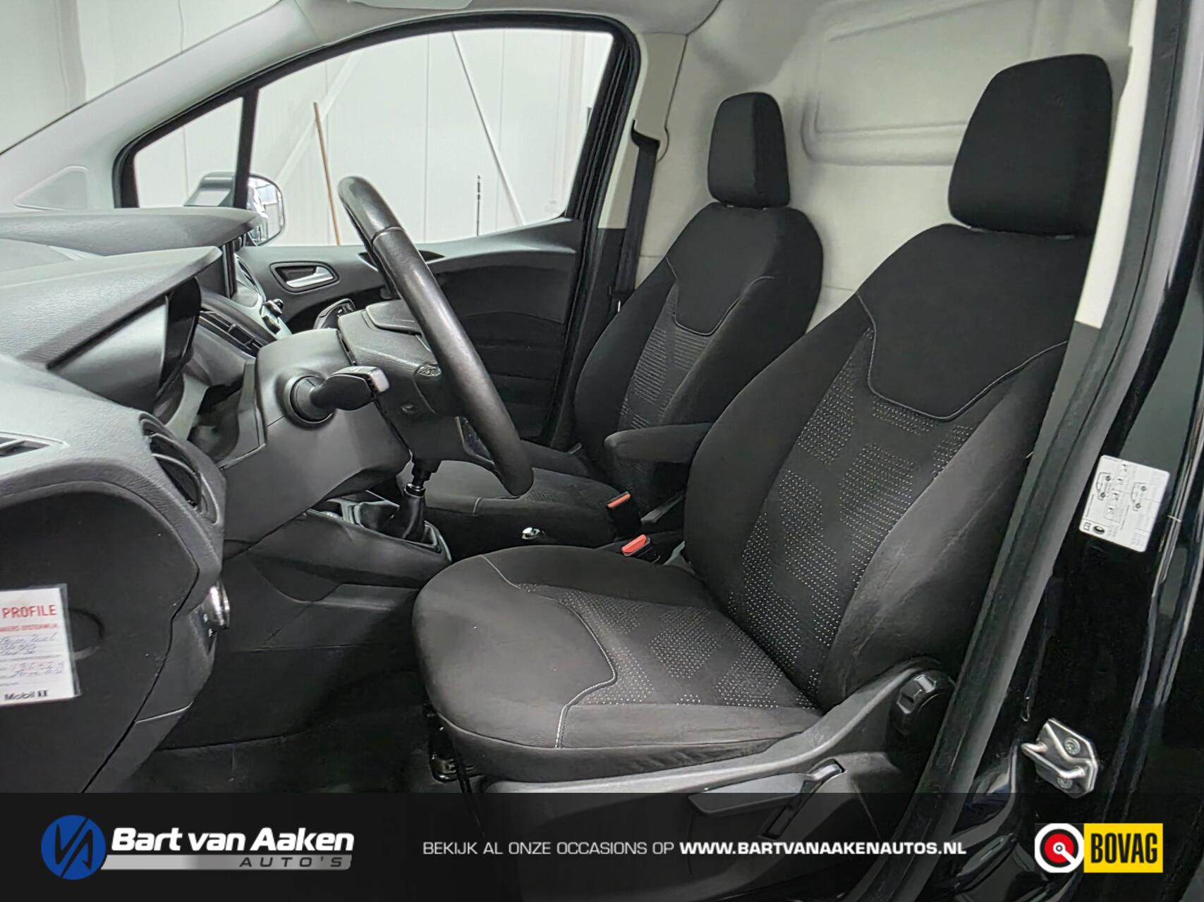 Foto van Ford Transit Courier