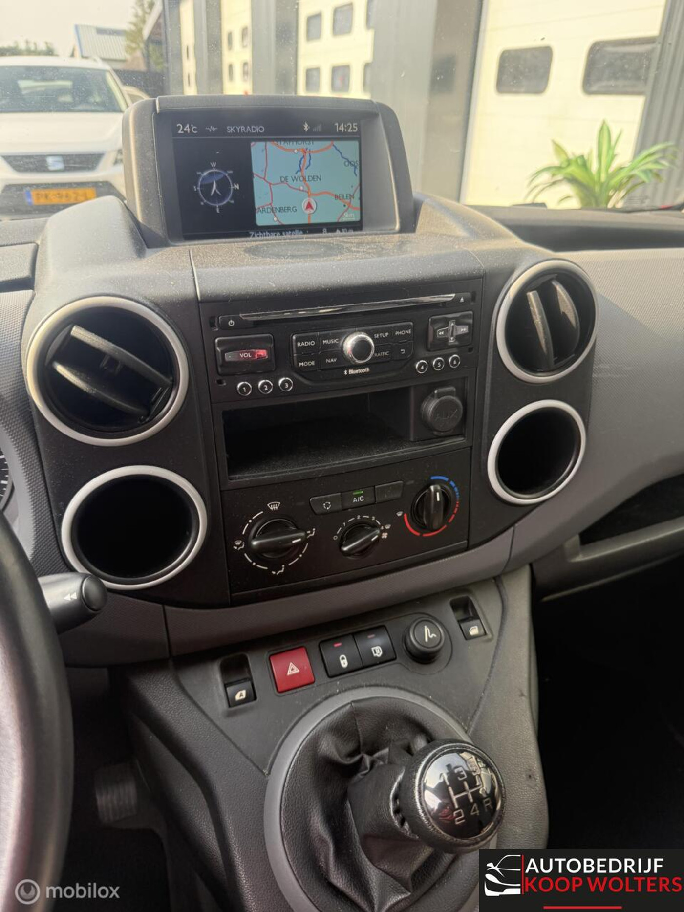 Foto van Peugeot Partner