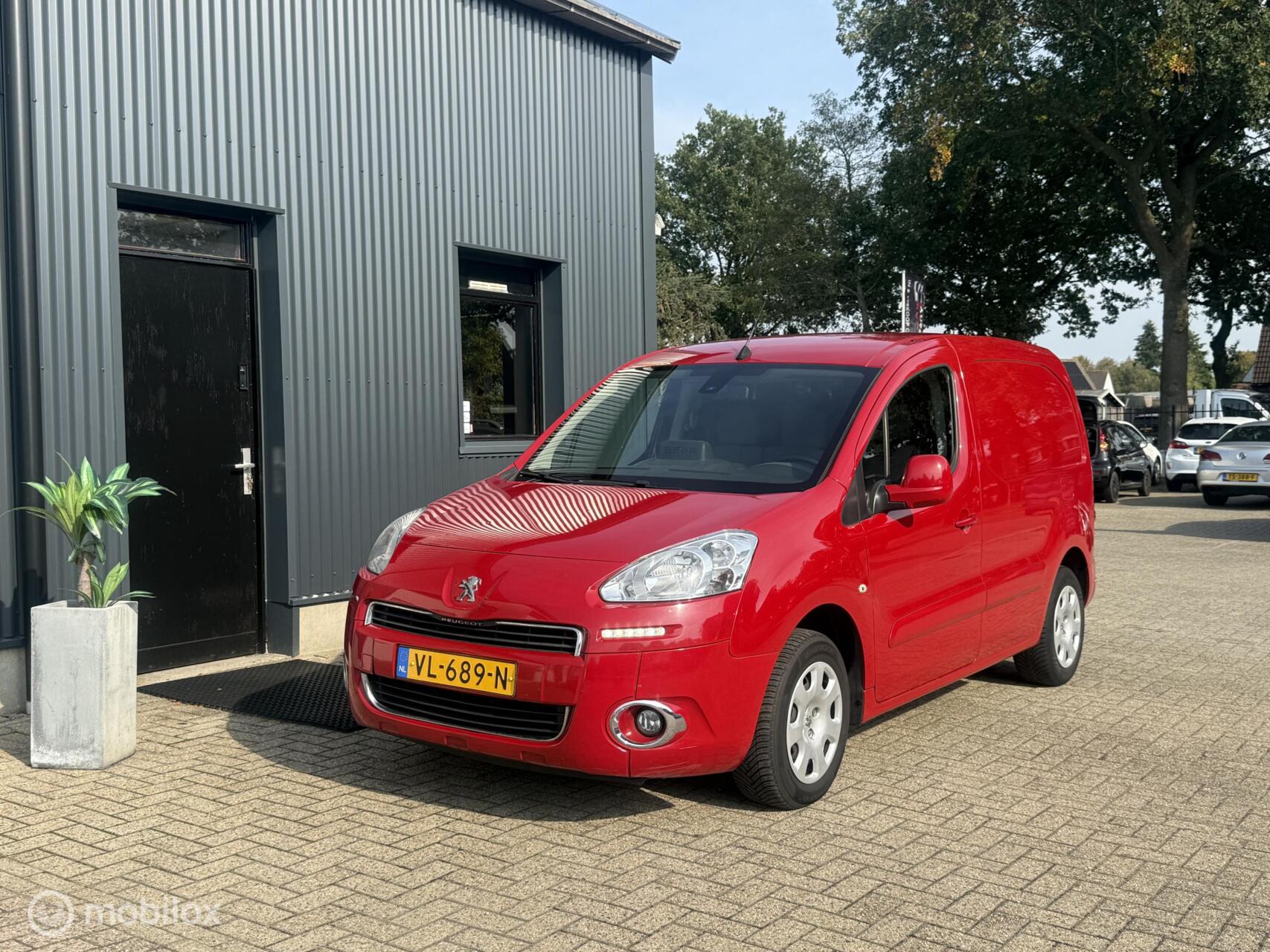 Foto van Peugeot Partner