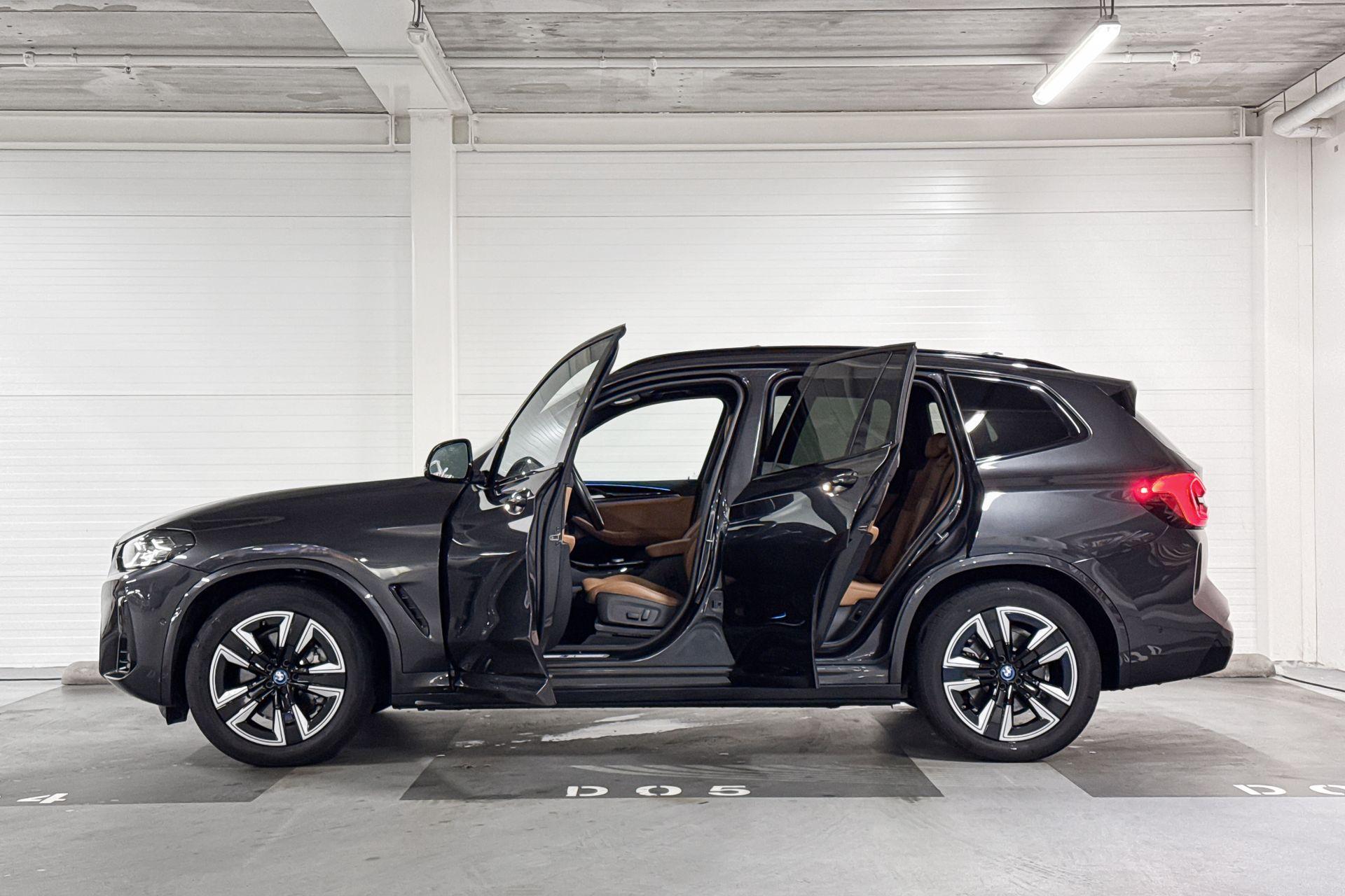 Foto van BMW Ix3