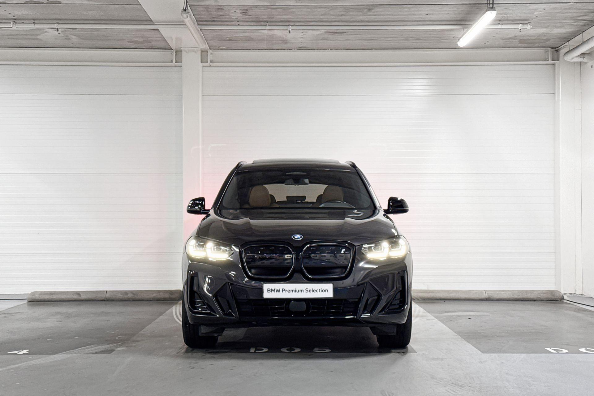 Foto van BMW Ix3