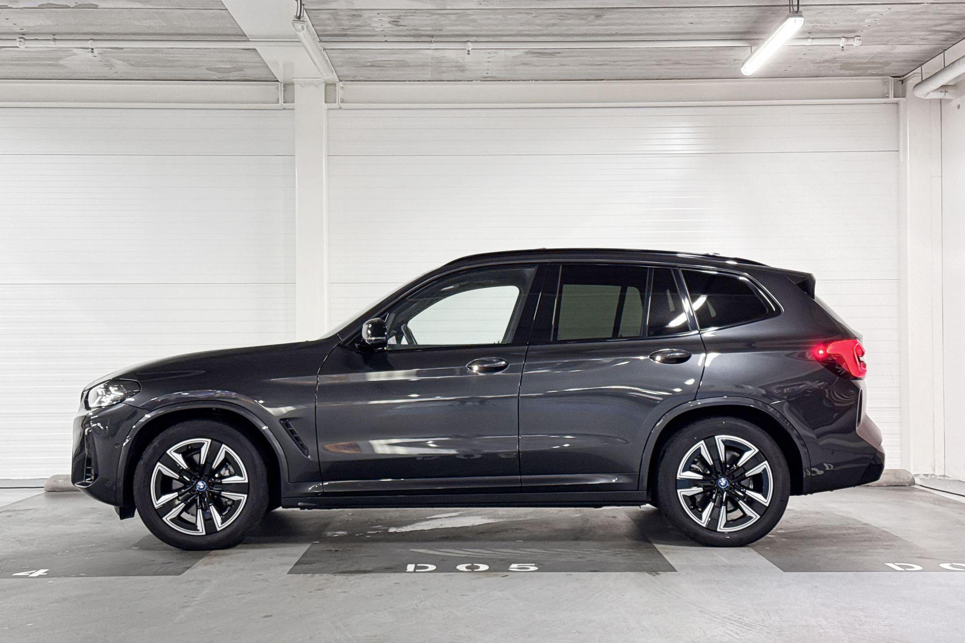 Foto van BMW Ix3