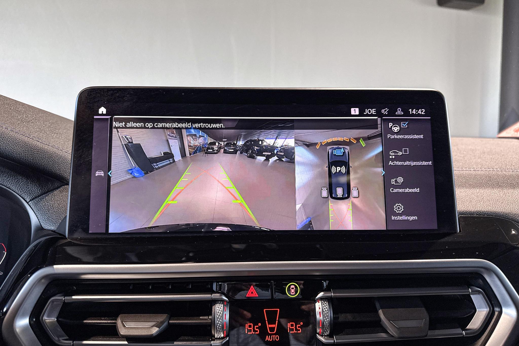 Foto van BMW Ix3