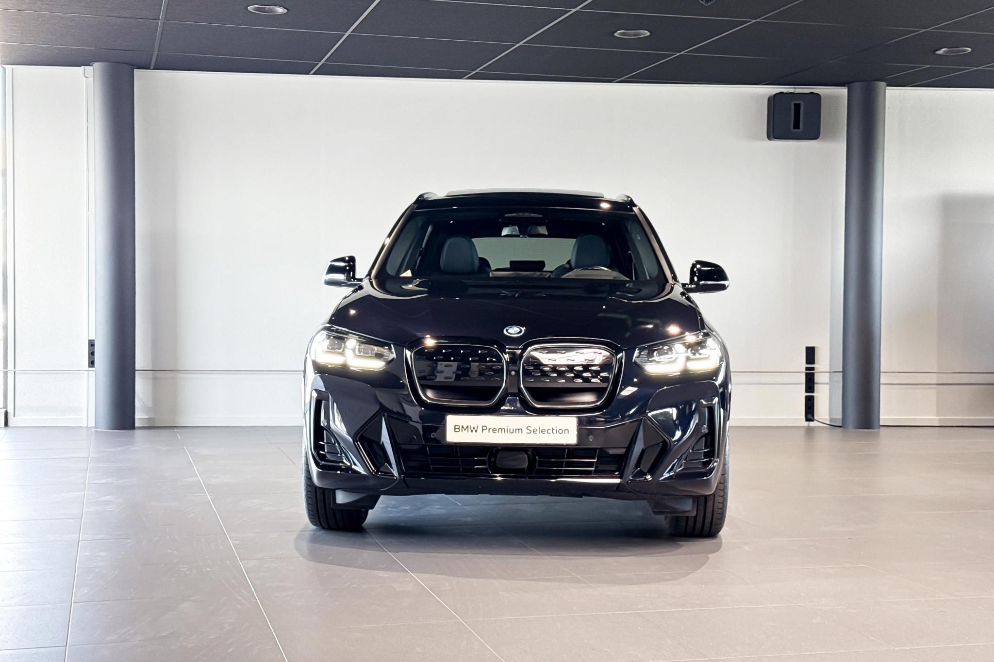 Foto van BMW Ix3
