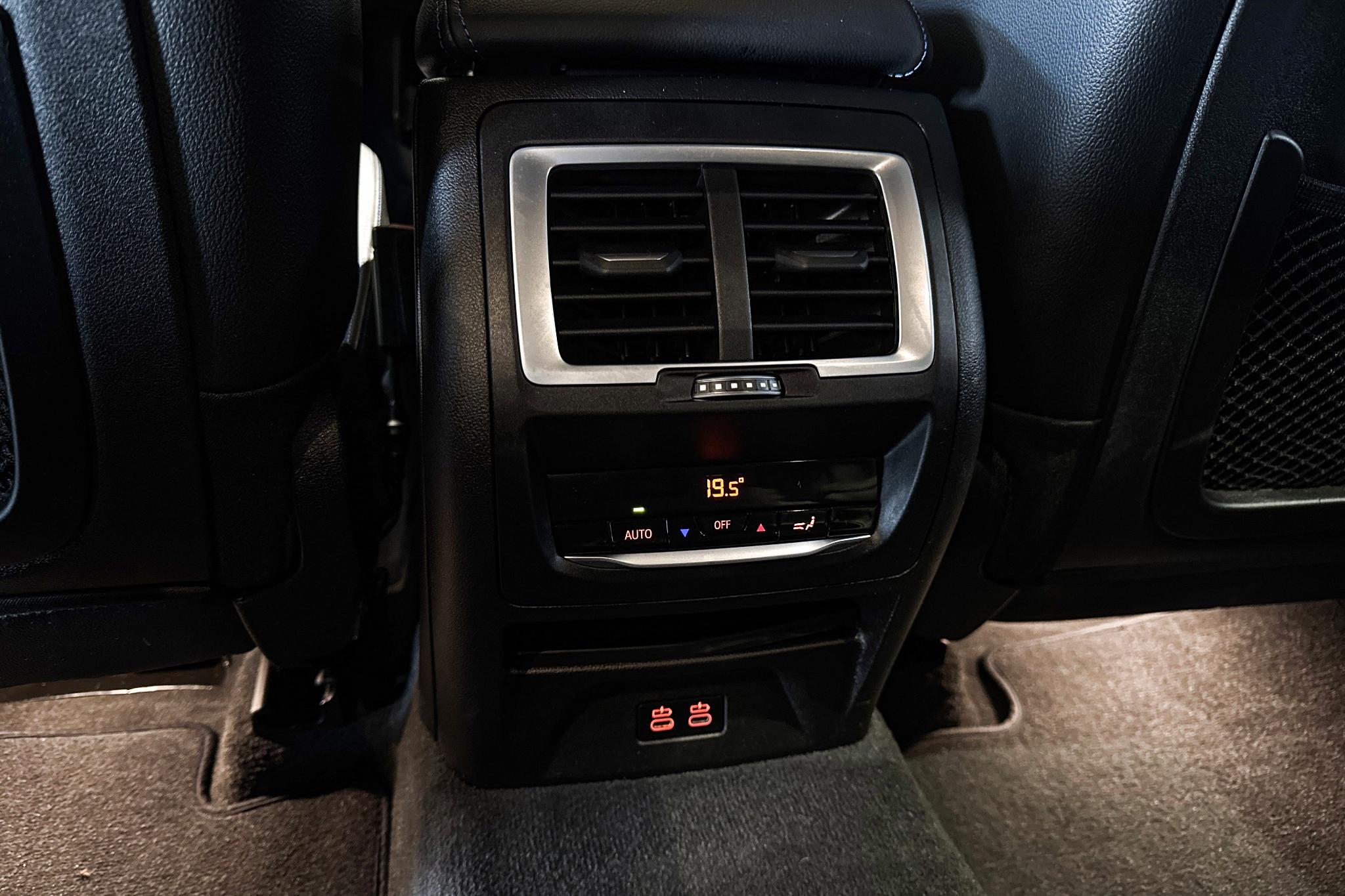 Foto van BMW Ix3