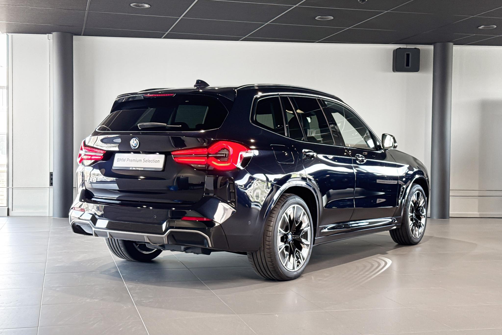 Foto van BMW Ix3