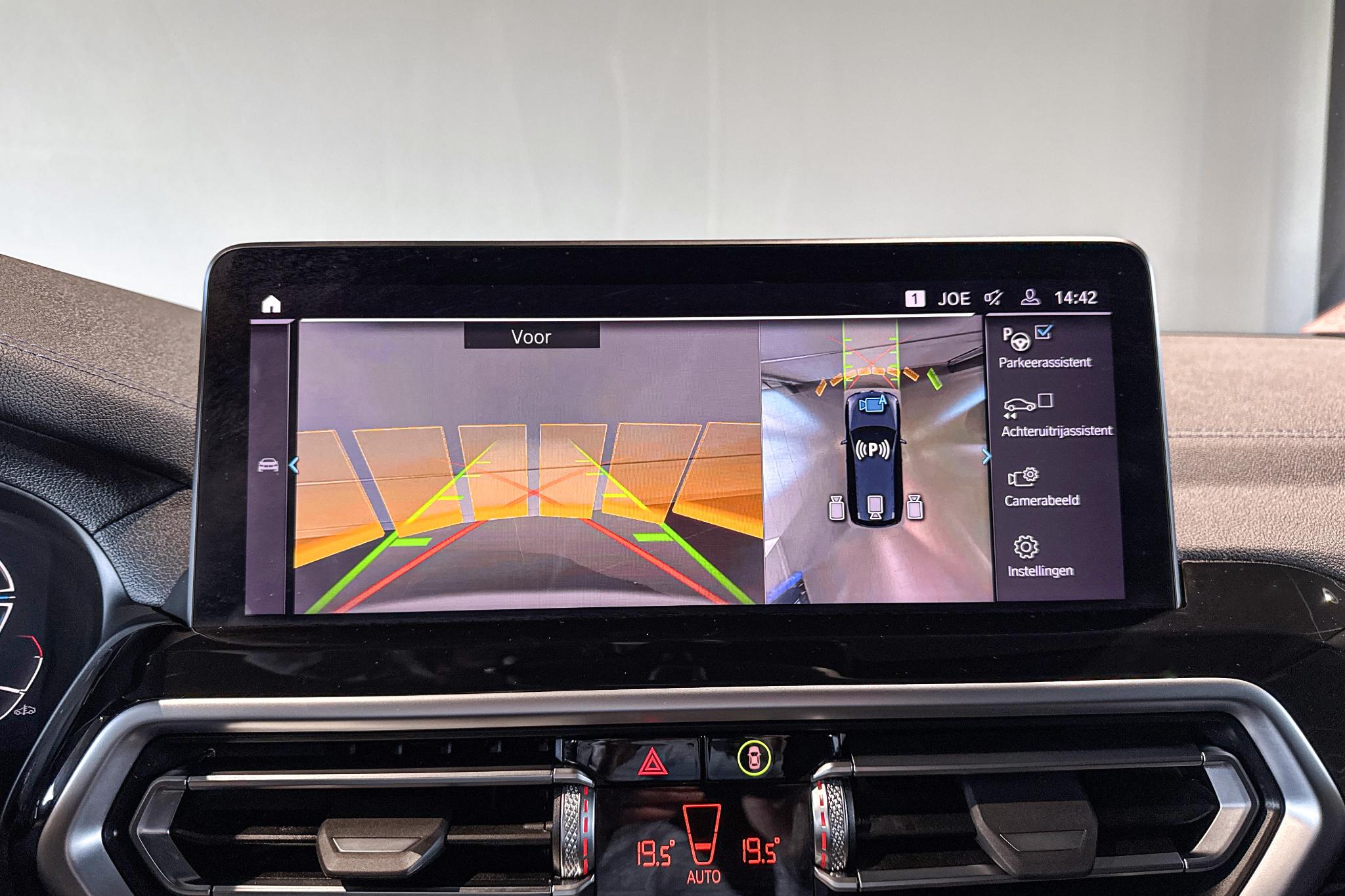 Foto van BMW Ix3