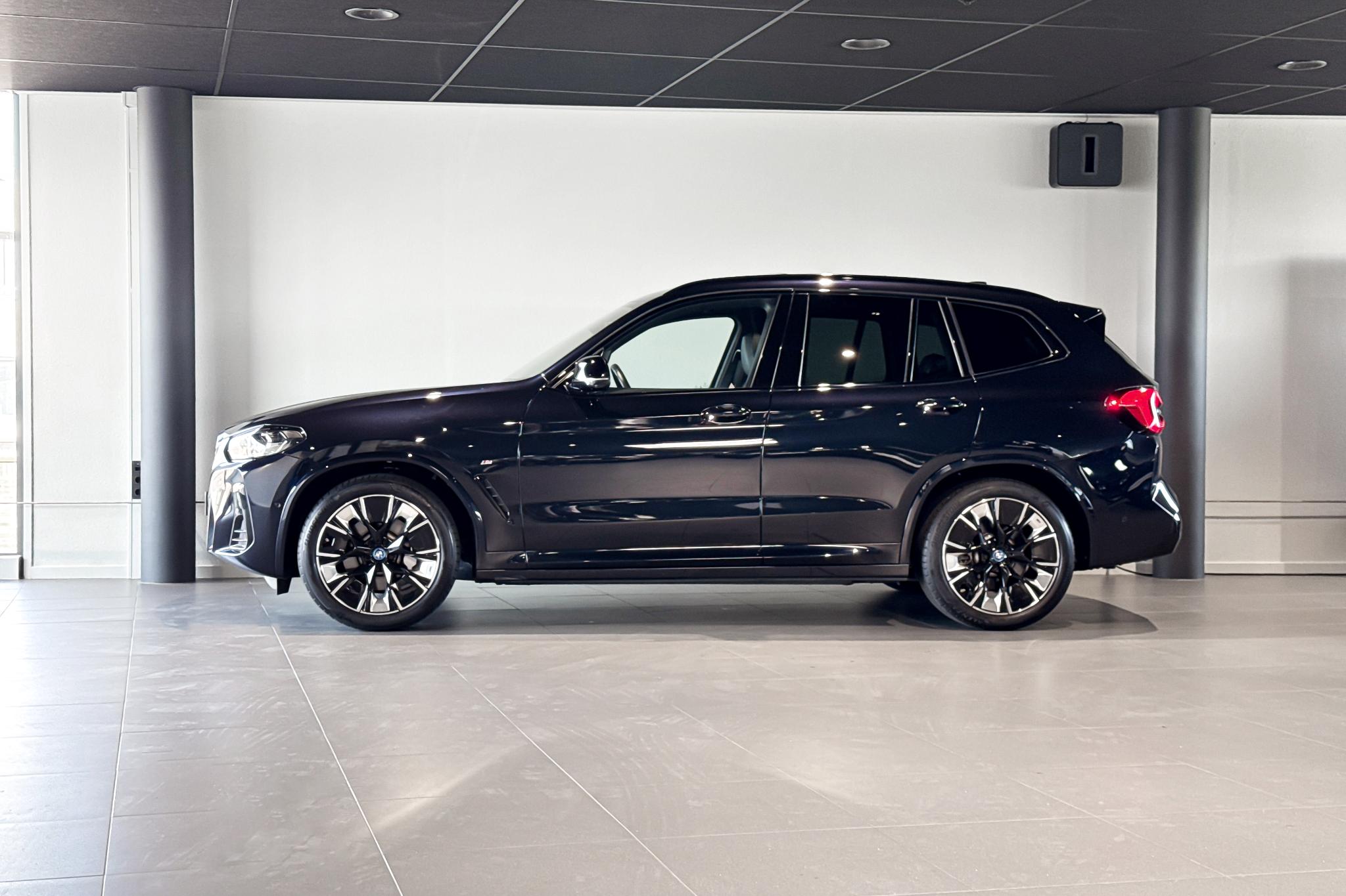 Foto van BMW Ix3