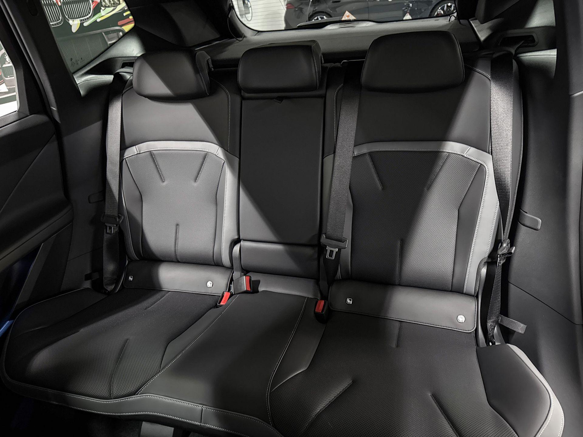 Foto van BMW Ix3
