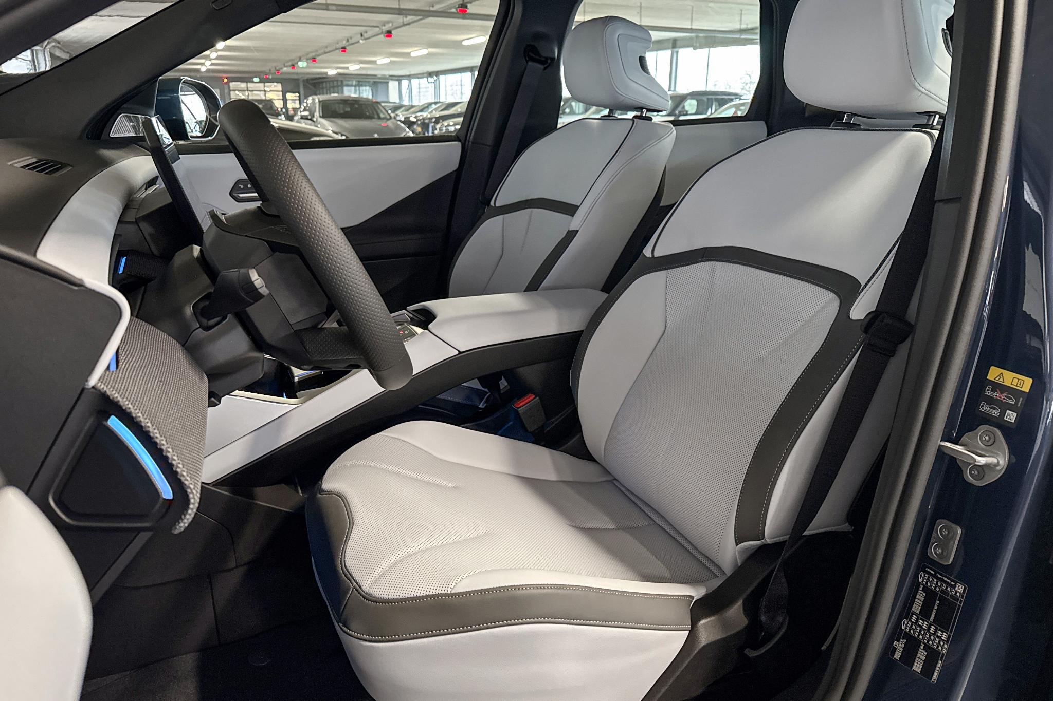 Foto van BMW Ix3