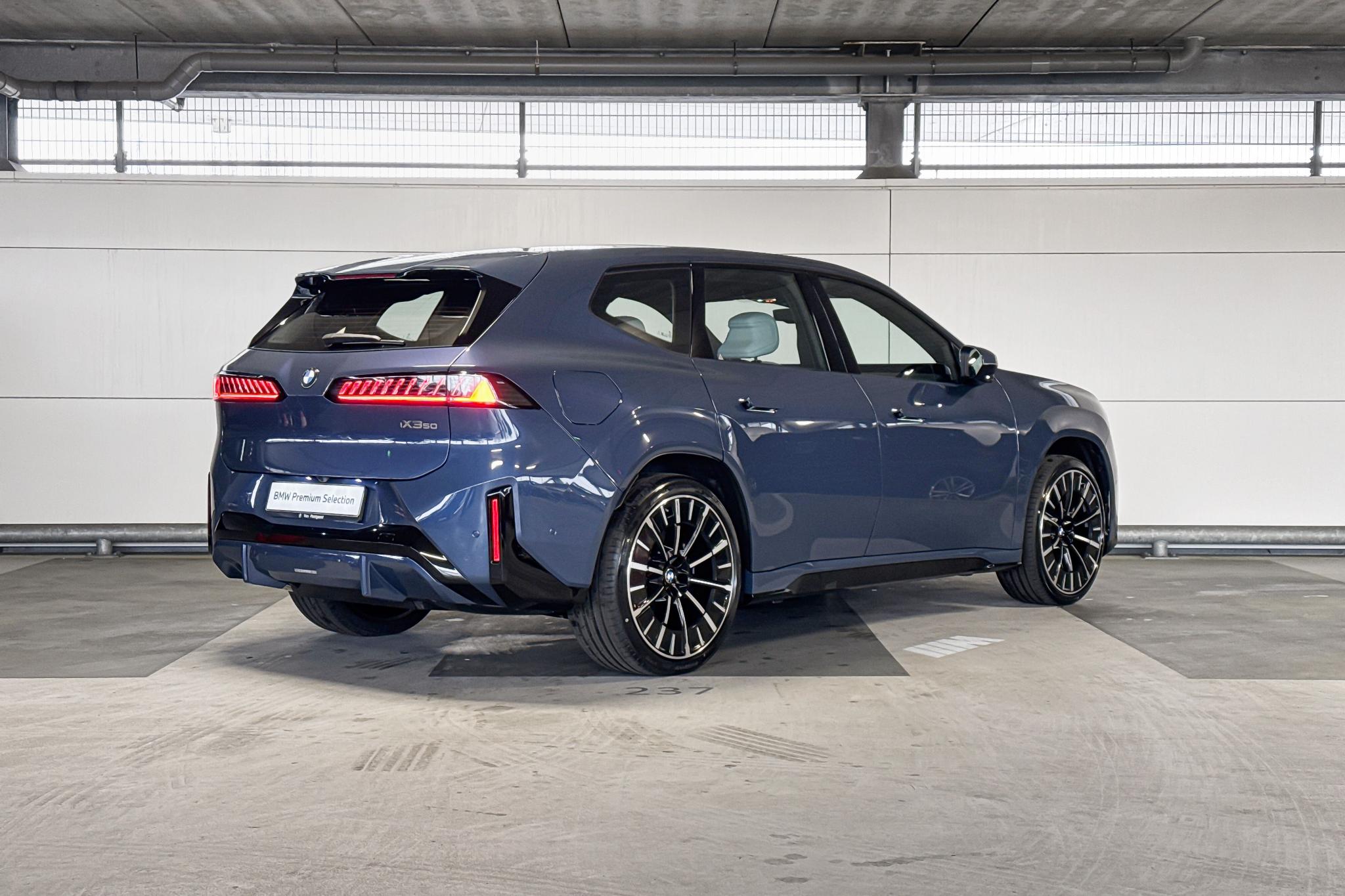 Foto van BMW Ix3
