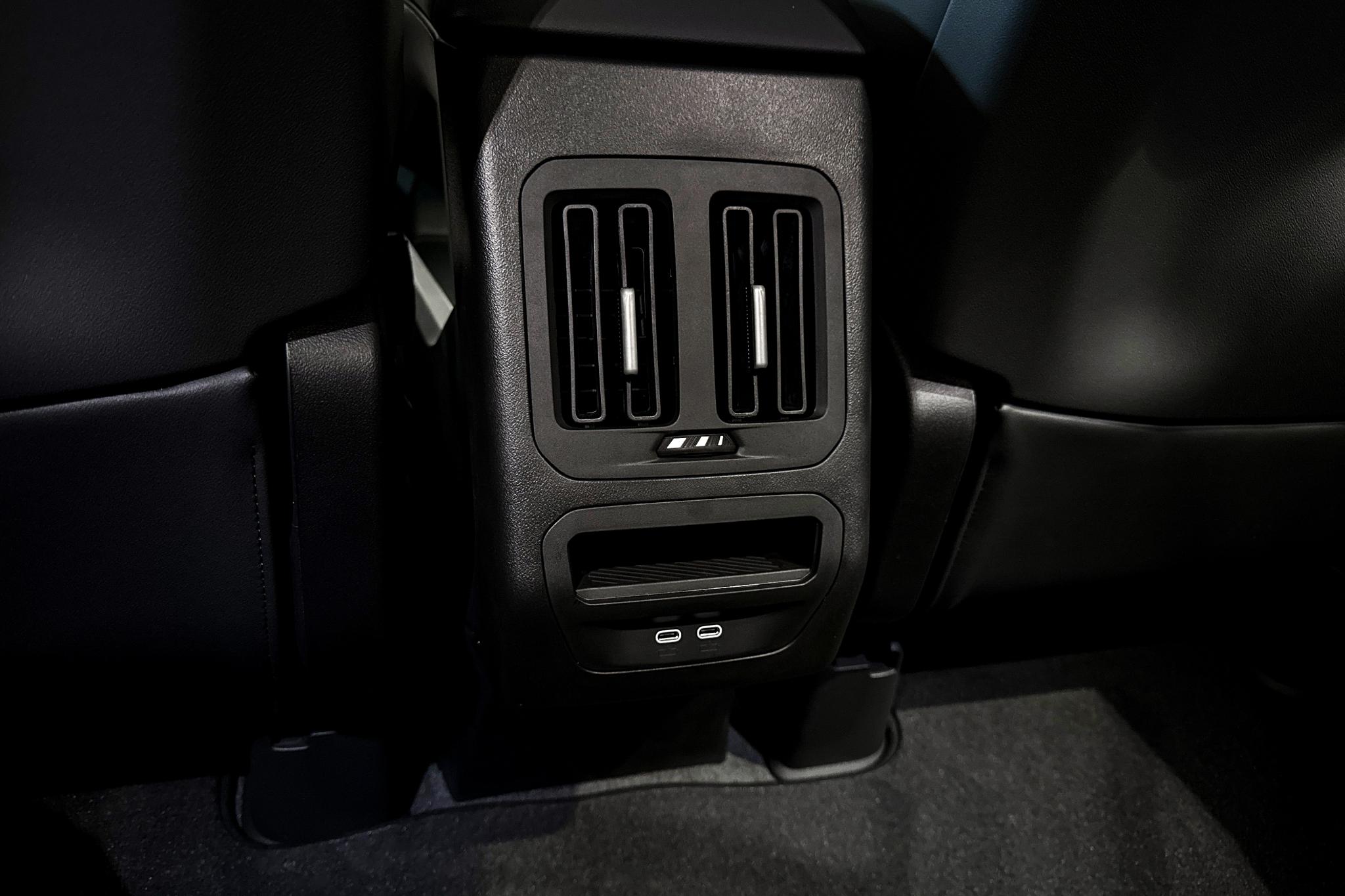 Foto van BMW Ix3