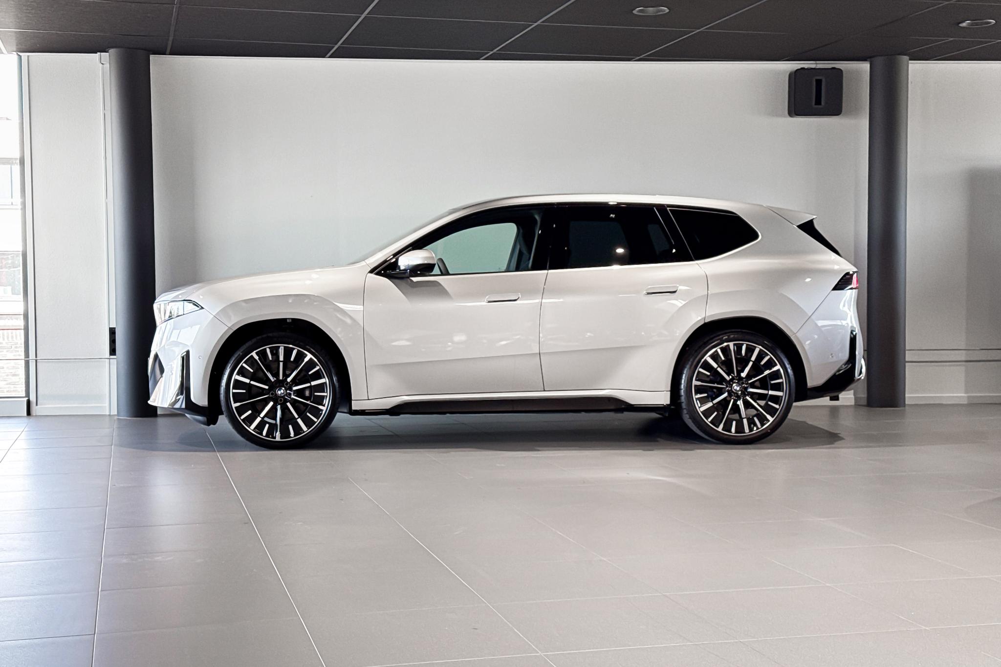 Foto van BMW Ix3