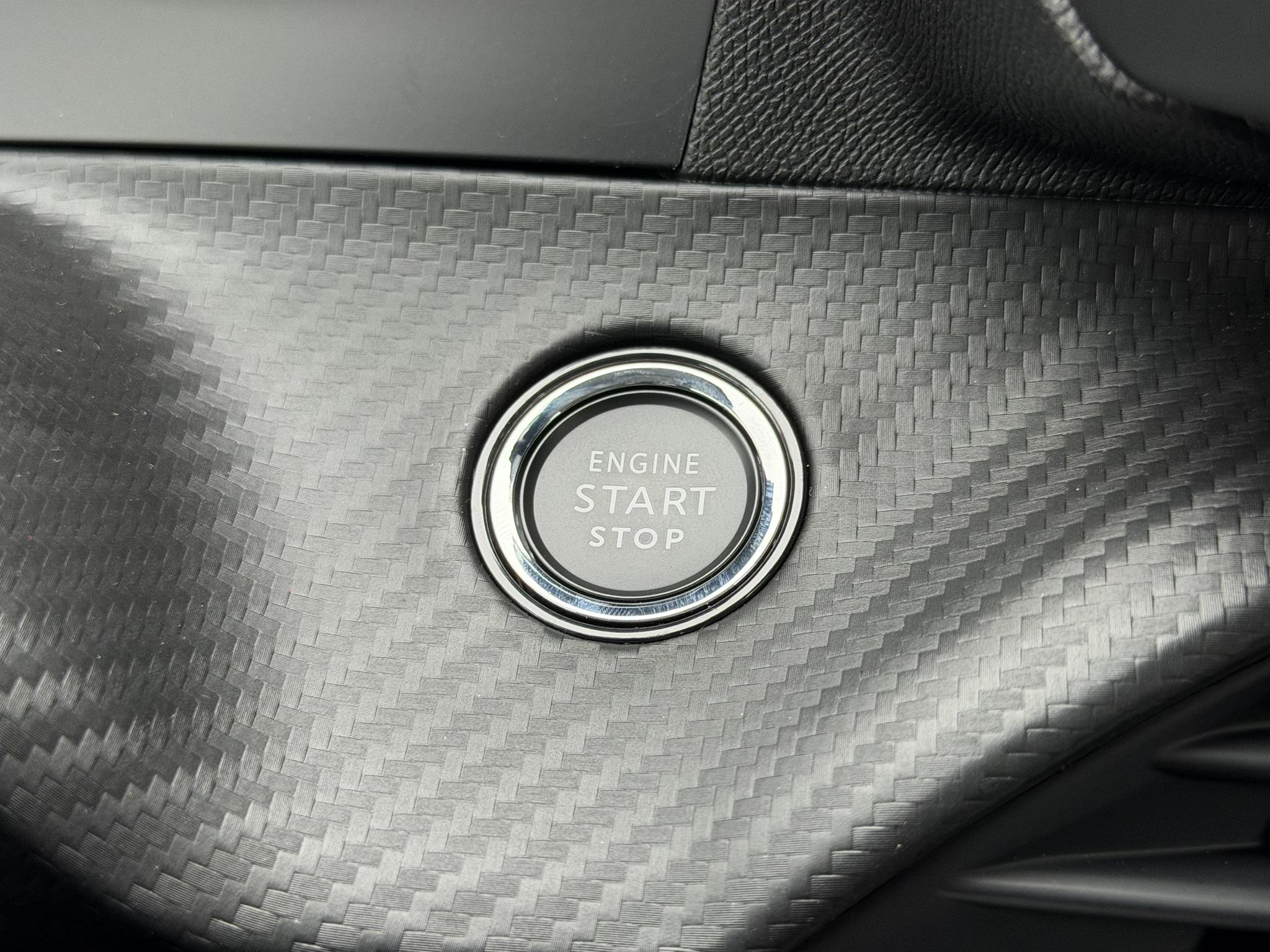 Foto van Peugeot E-208
