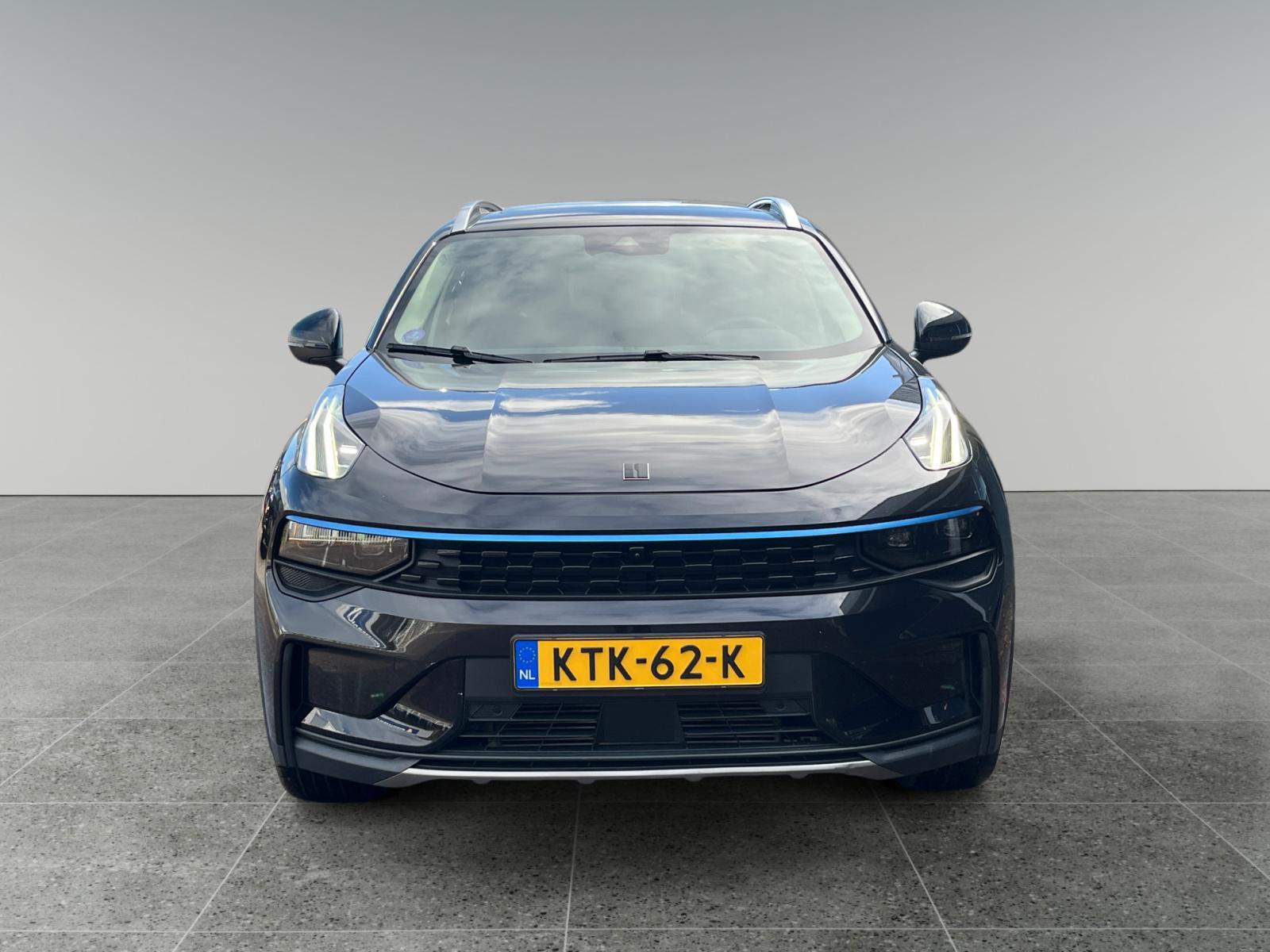 Foto van LYNK & Co 01