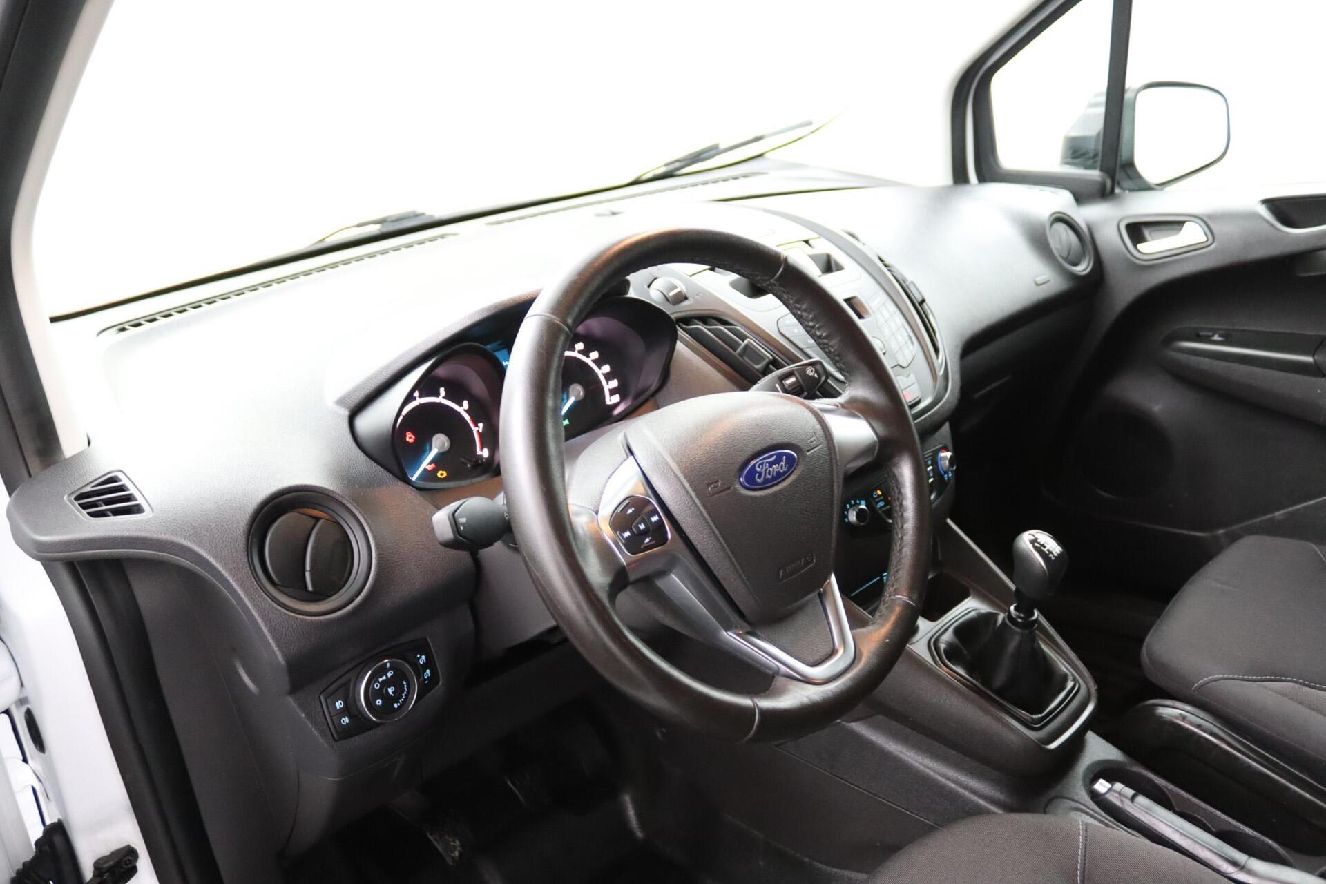 Foto van Ford Transit Courier