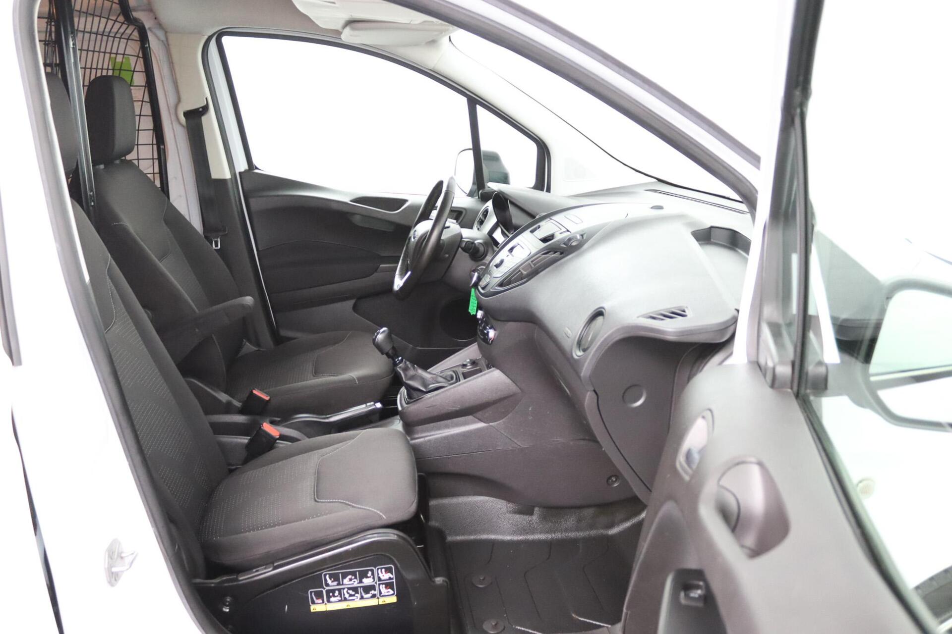 Foto van Ford Transit Courier