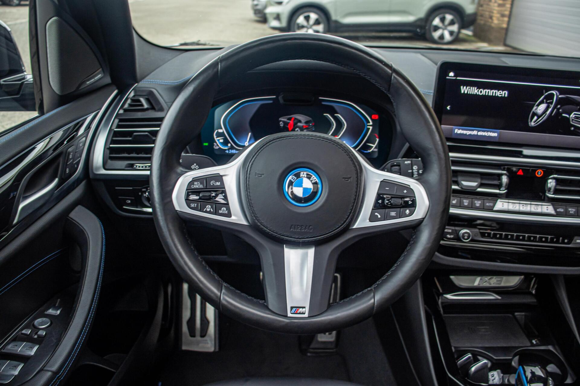 Foto van BMW Ix3