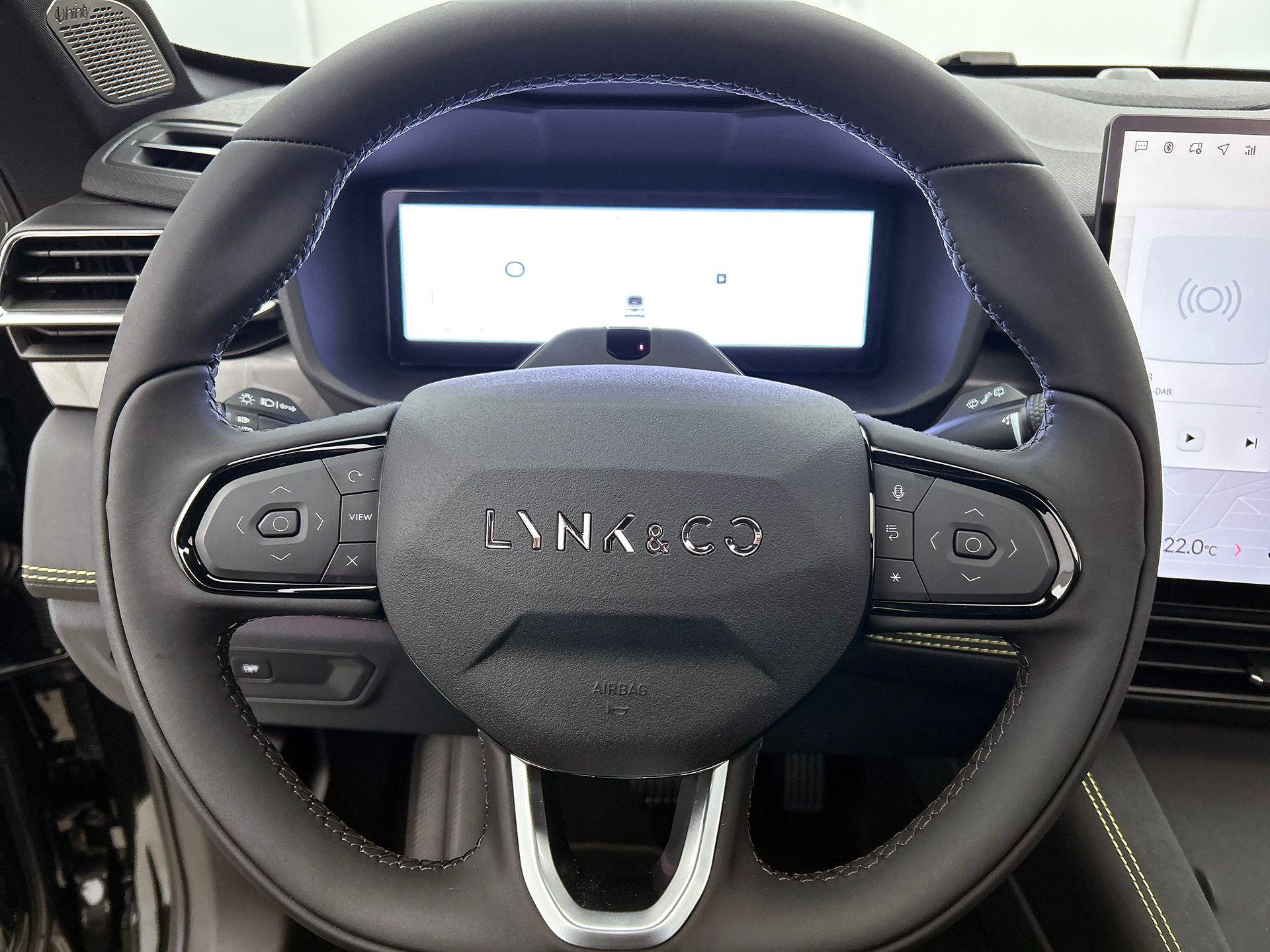 Foto van LYNK & Co 01