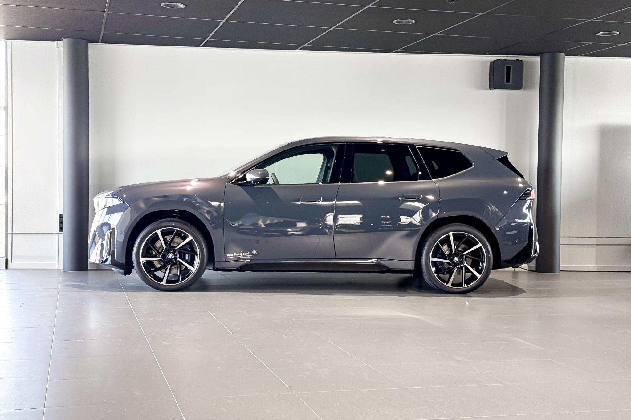 Foto van BMW Ix3