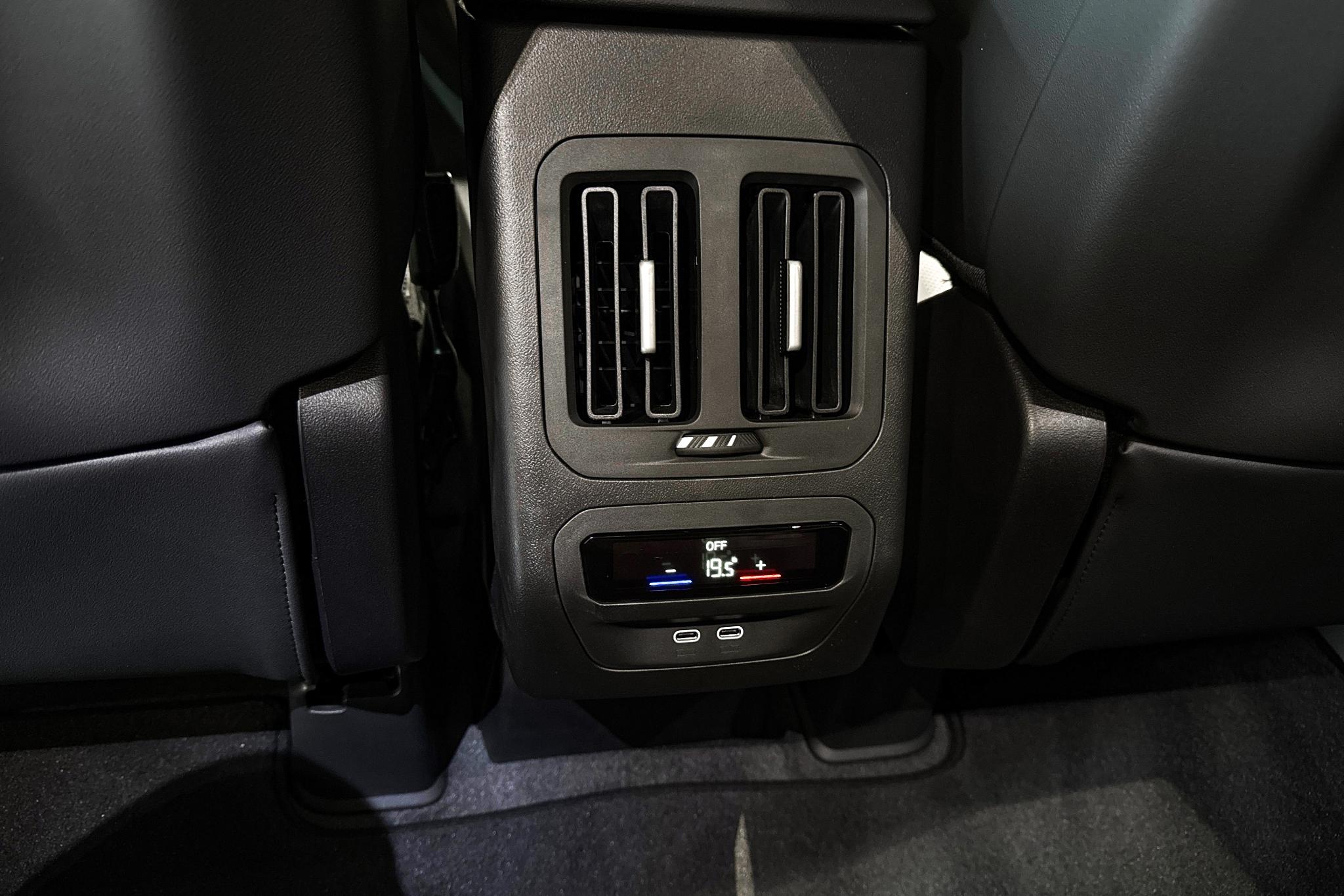 Foto van BMW Ix3