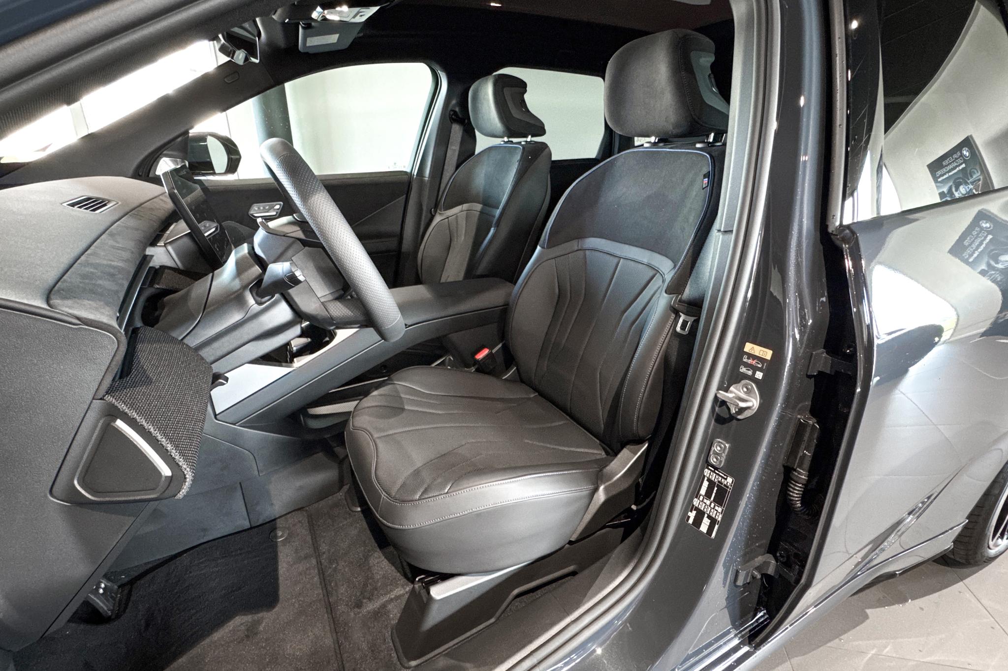 Foto van BMW Ix3