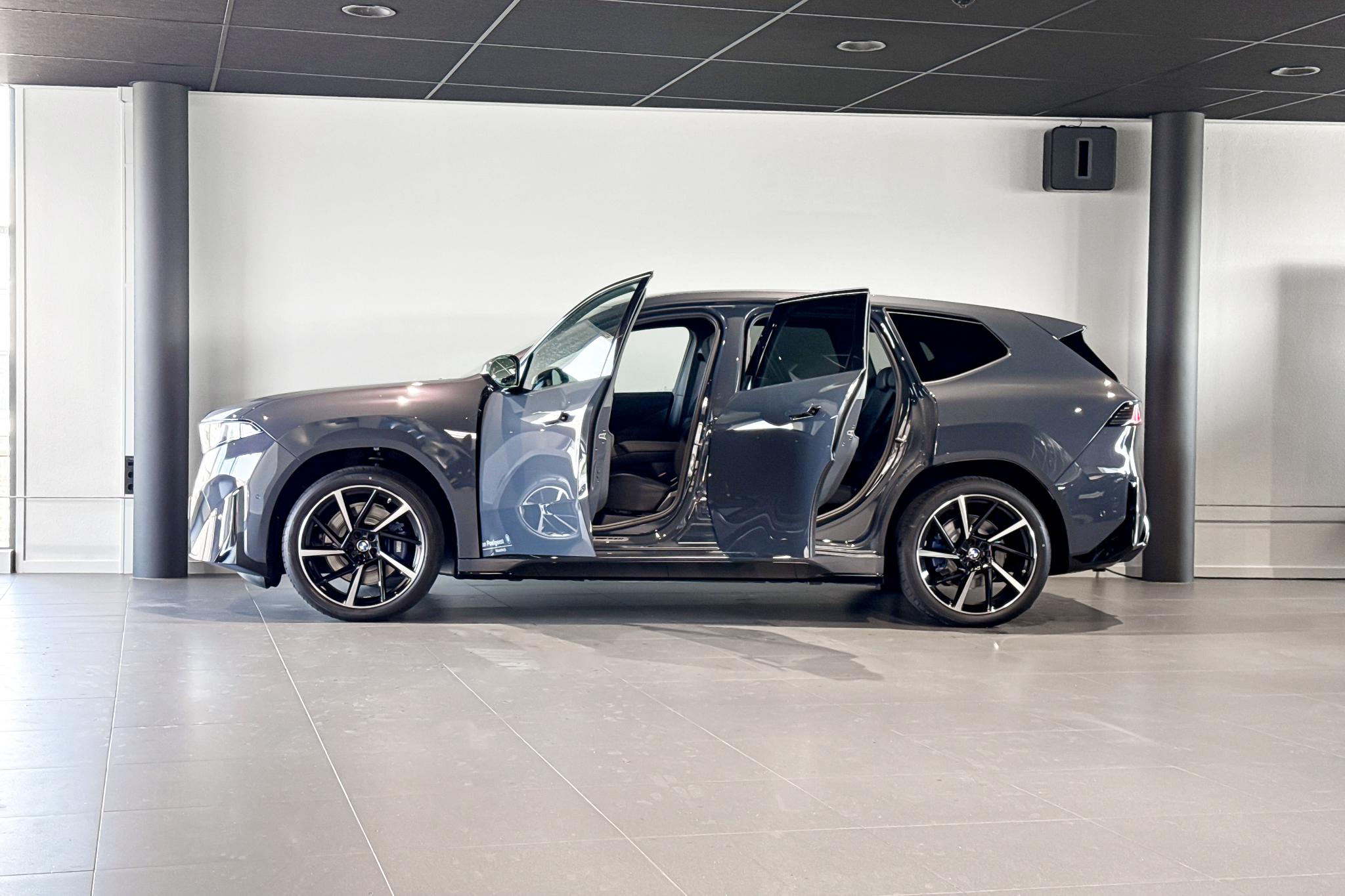Foto van BMW Ix3