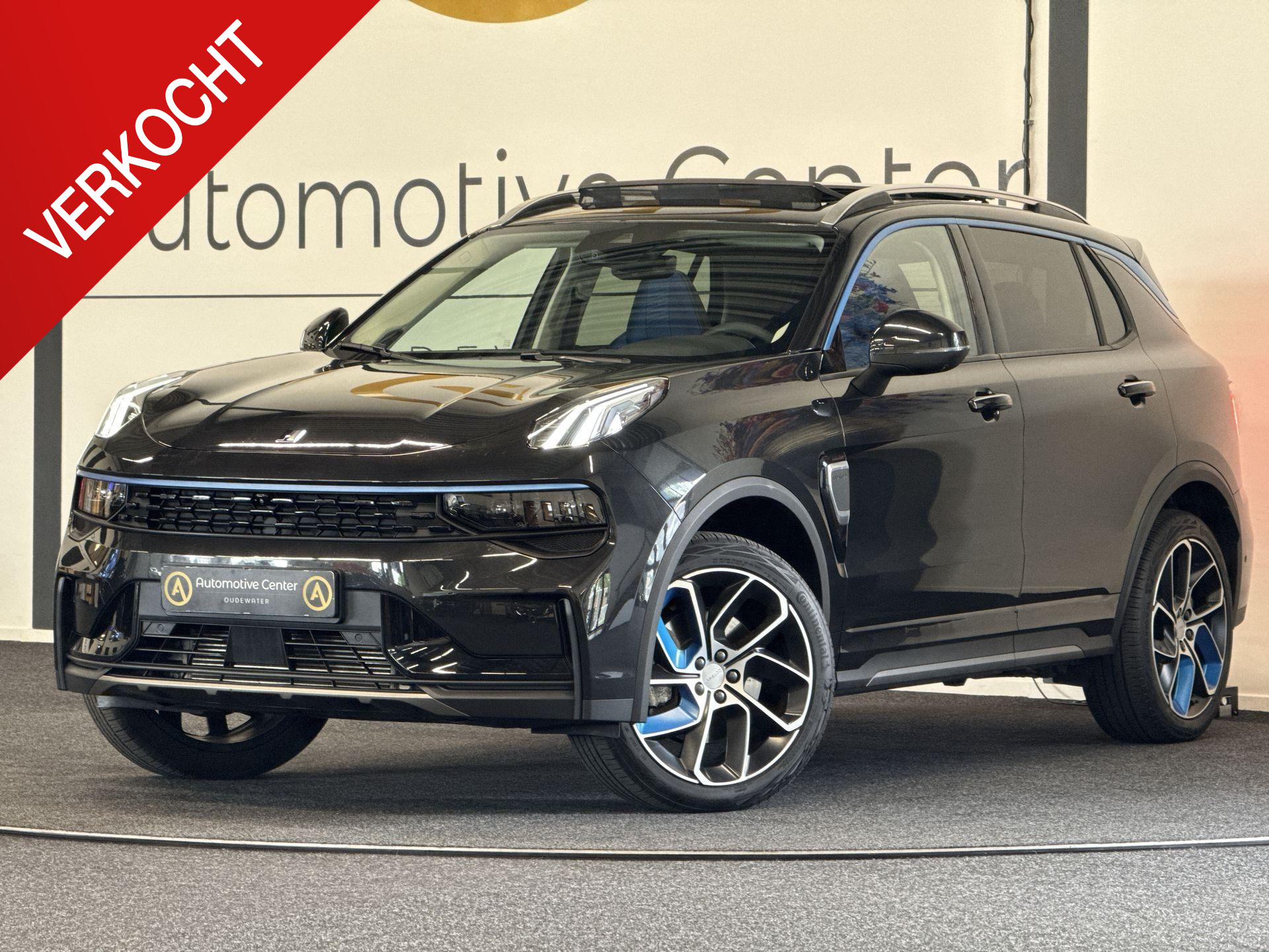 LYNK & Co 01 1.5 PHEV MY23 | 6,6 KWH | PANO | ZWARTE HEMEL |360 2023 - voorkant