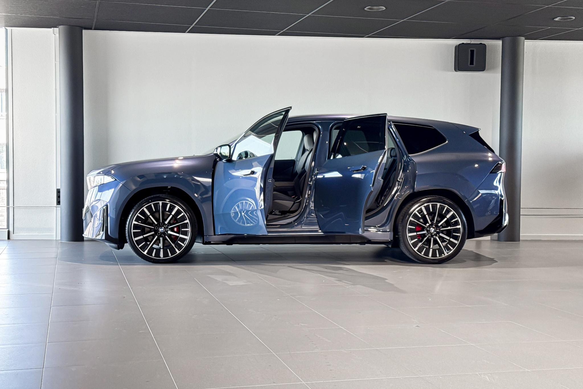 Foto van BMW Ix3