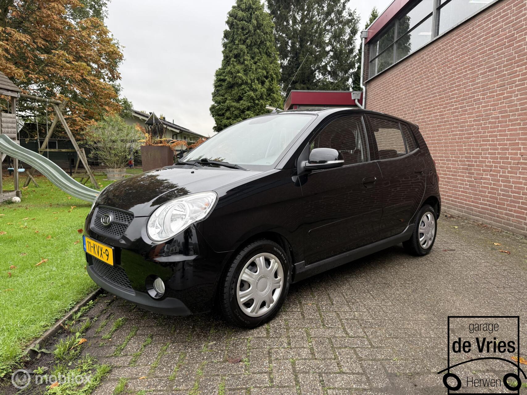 Kia Picanto 1.0 X-ecutive 2010 - voorkant