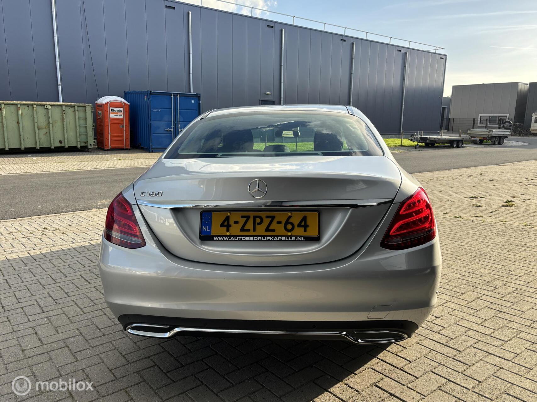 Foto van Mercedes-Benz C 180