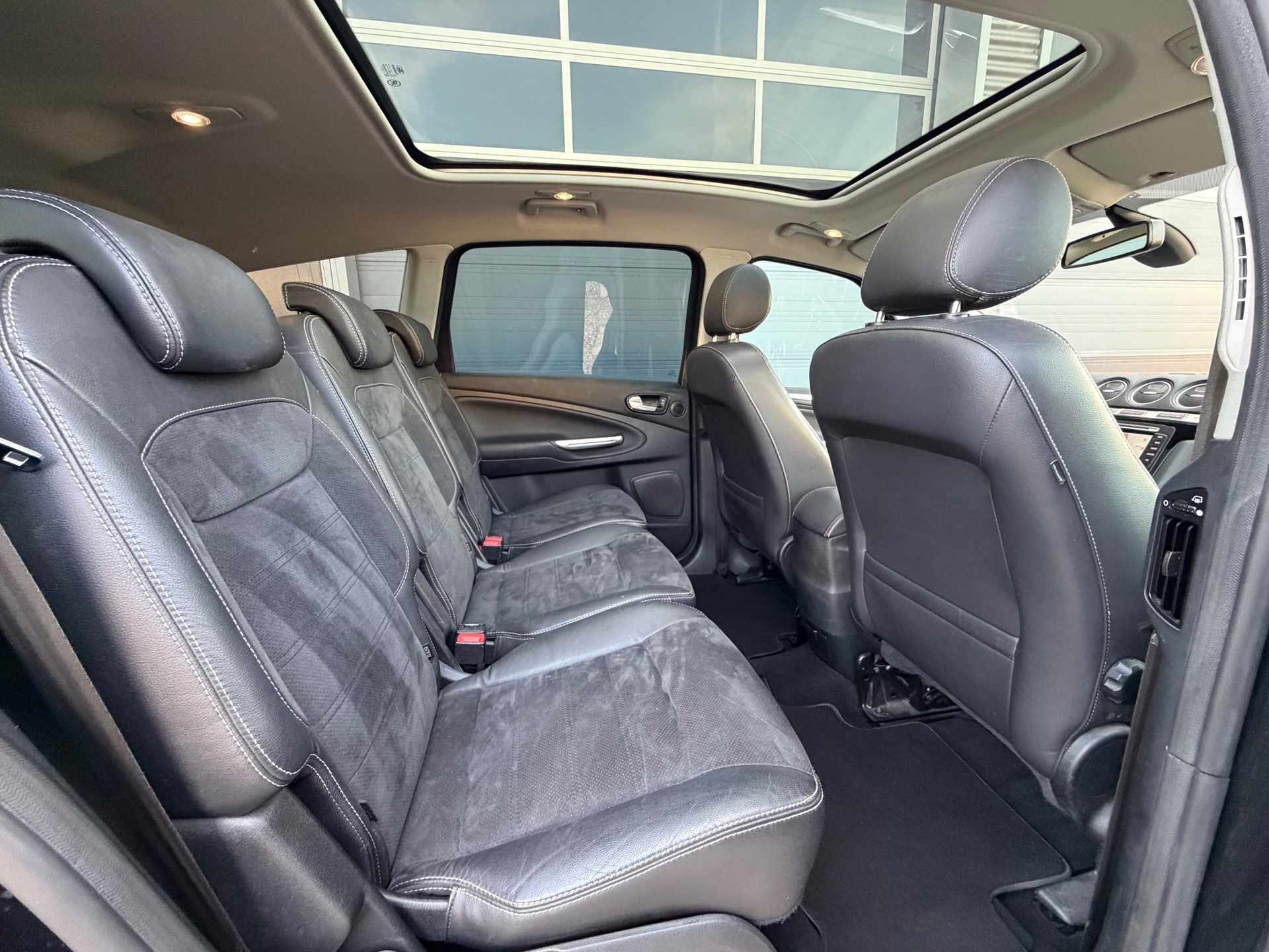Foto van Ford S-max